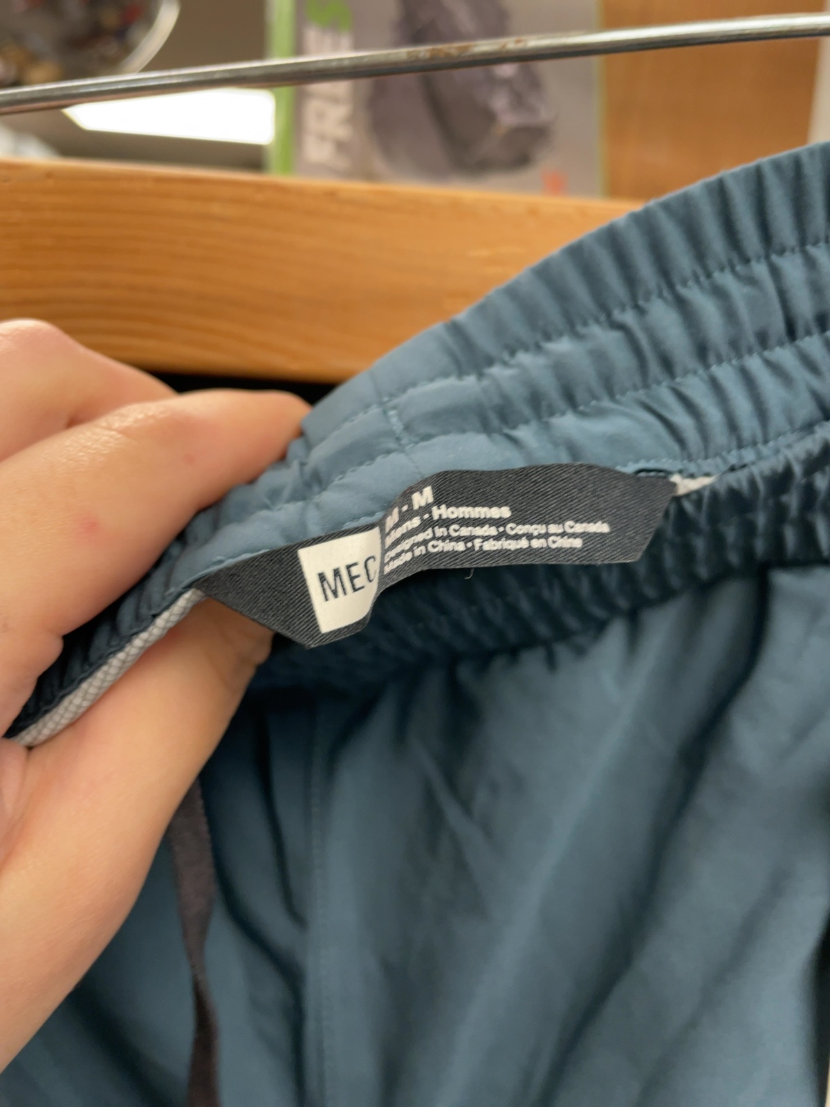 MEC Size M Men's Rain Pants