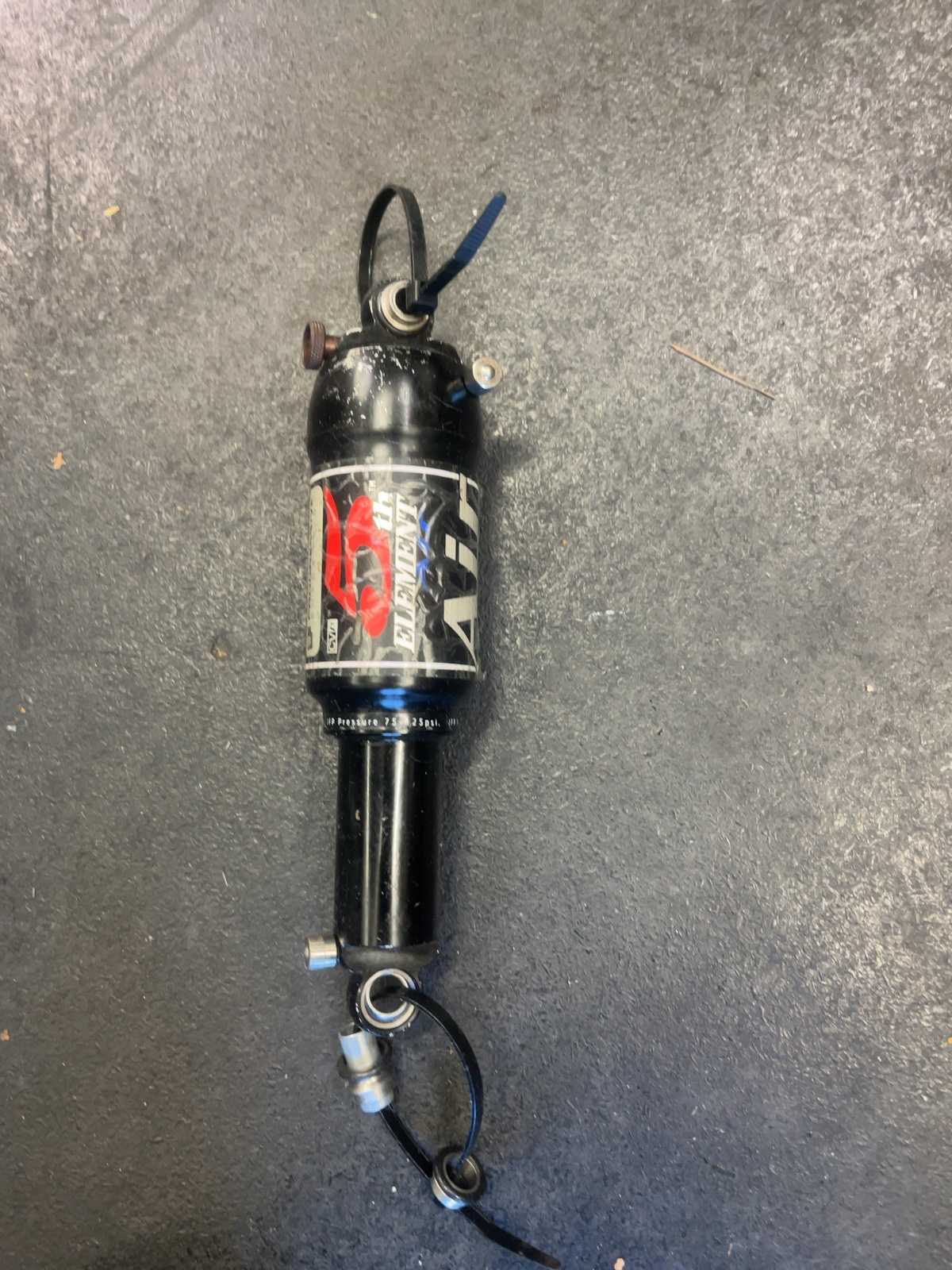 Progressive Suspension 5th Element Air Rear Shock Fair