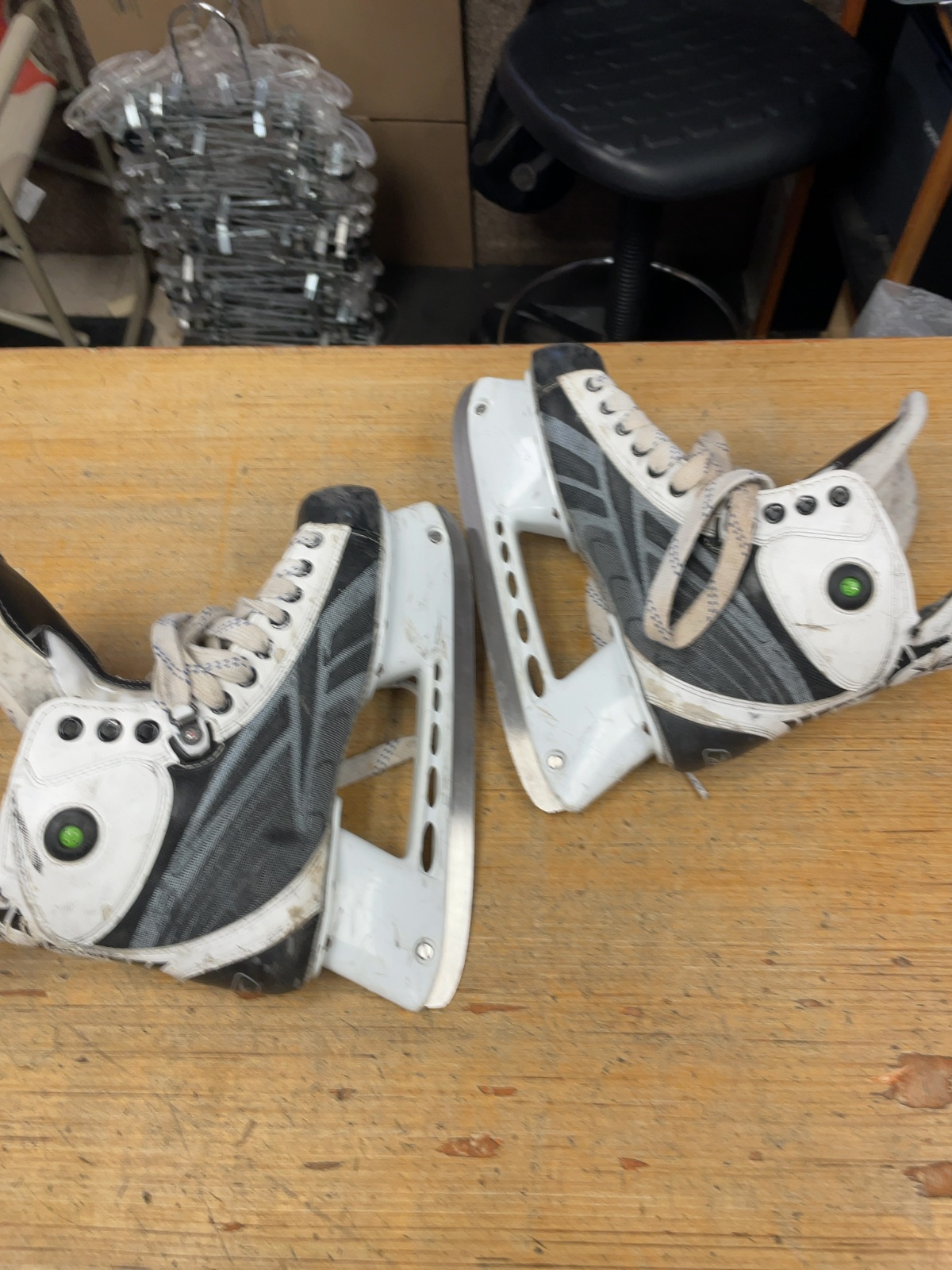 Reebok 9K The Pump Size 10 D Hockey Skates