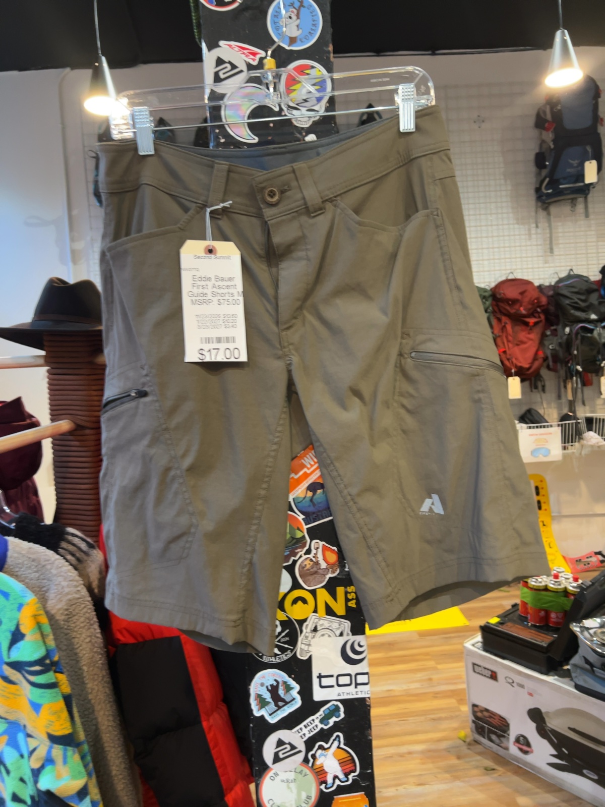 Eddie Bauer First Ascent Guide Shorts Brown M Good