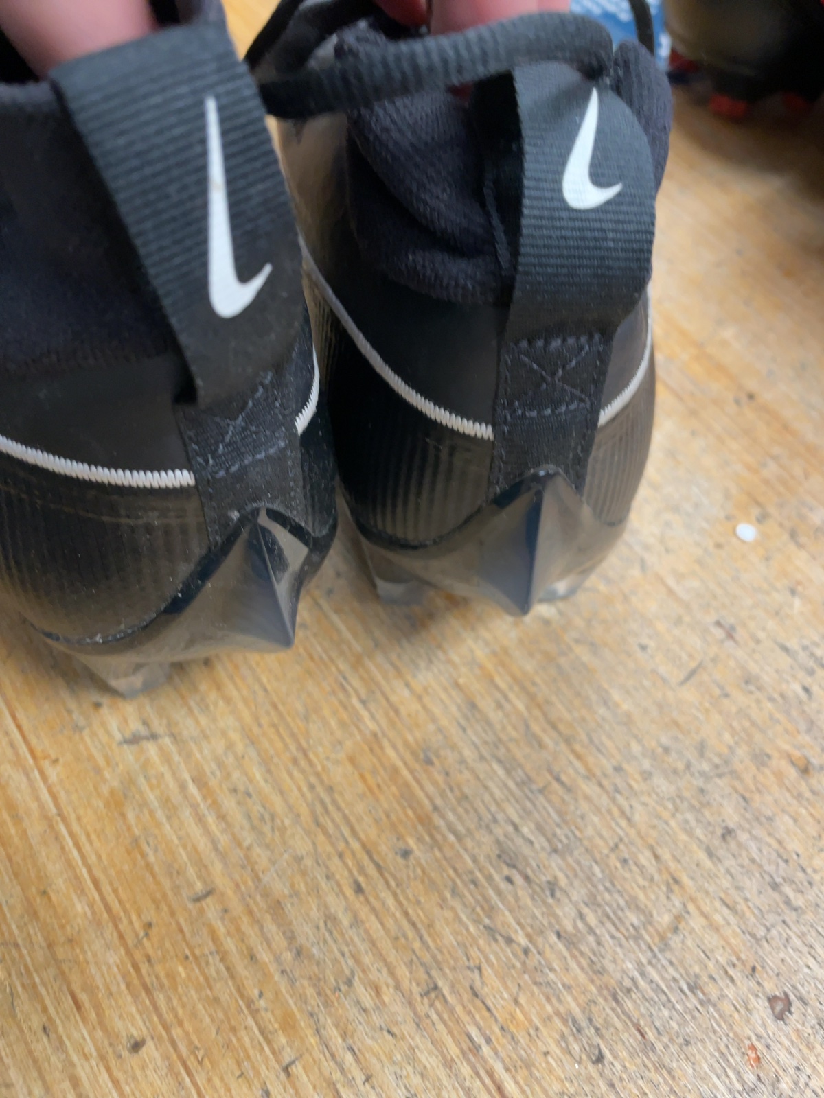Nike Vapor Edge Pro 360 Size 7 Football Cleats Black/White