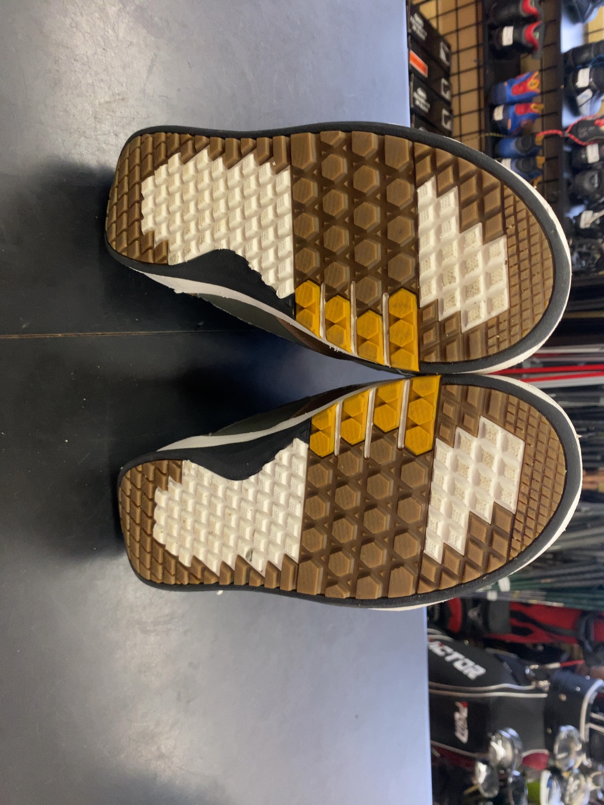 Vans Aura Pro Snowboard Boots Size 9
