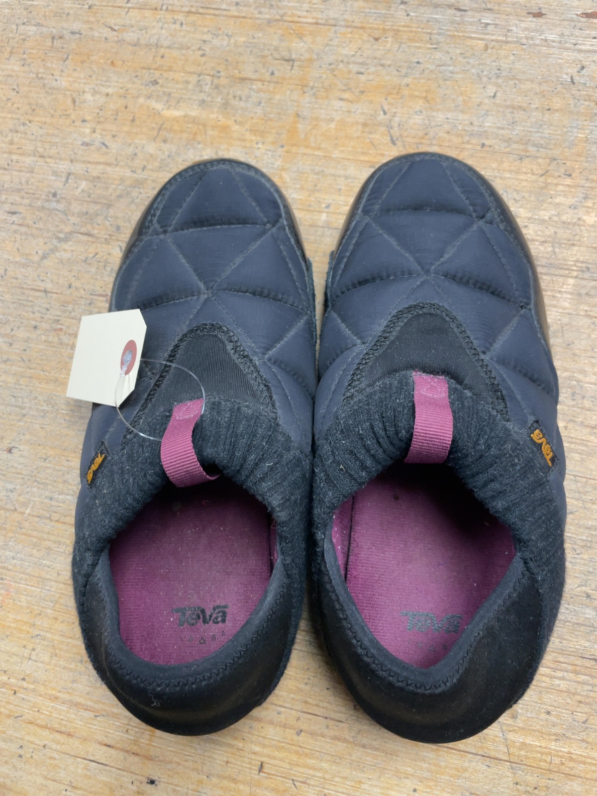 Teva ReEmber Quilted Slippers Size 8