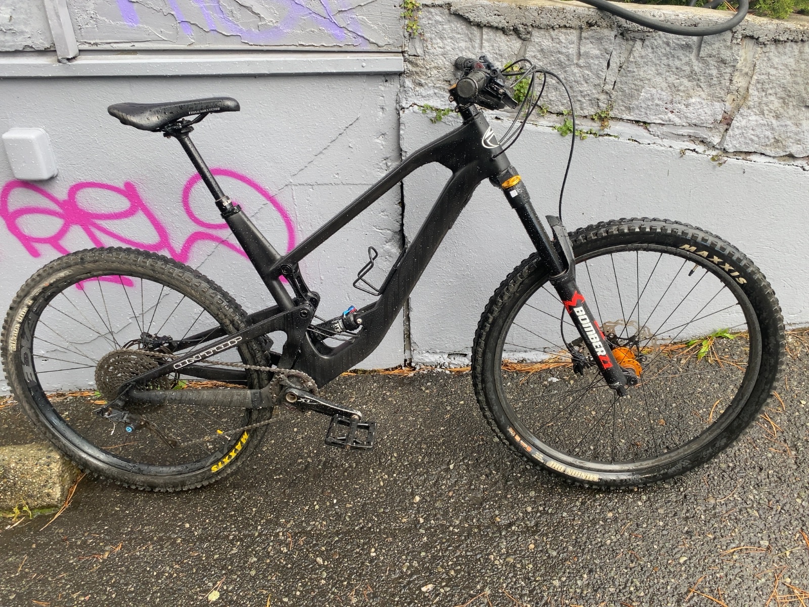 Devinci Full Suspension Mountain Bike Black Good