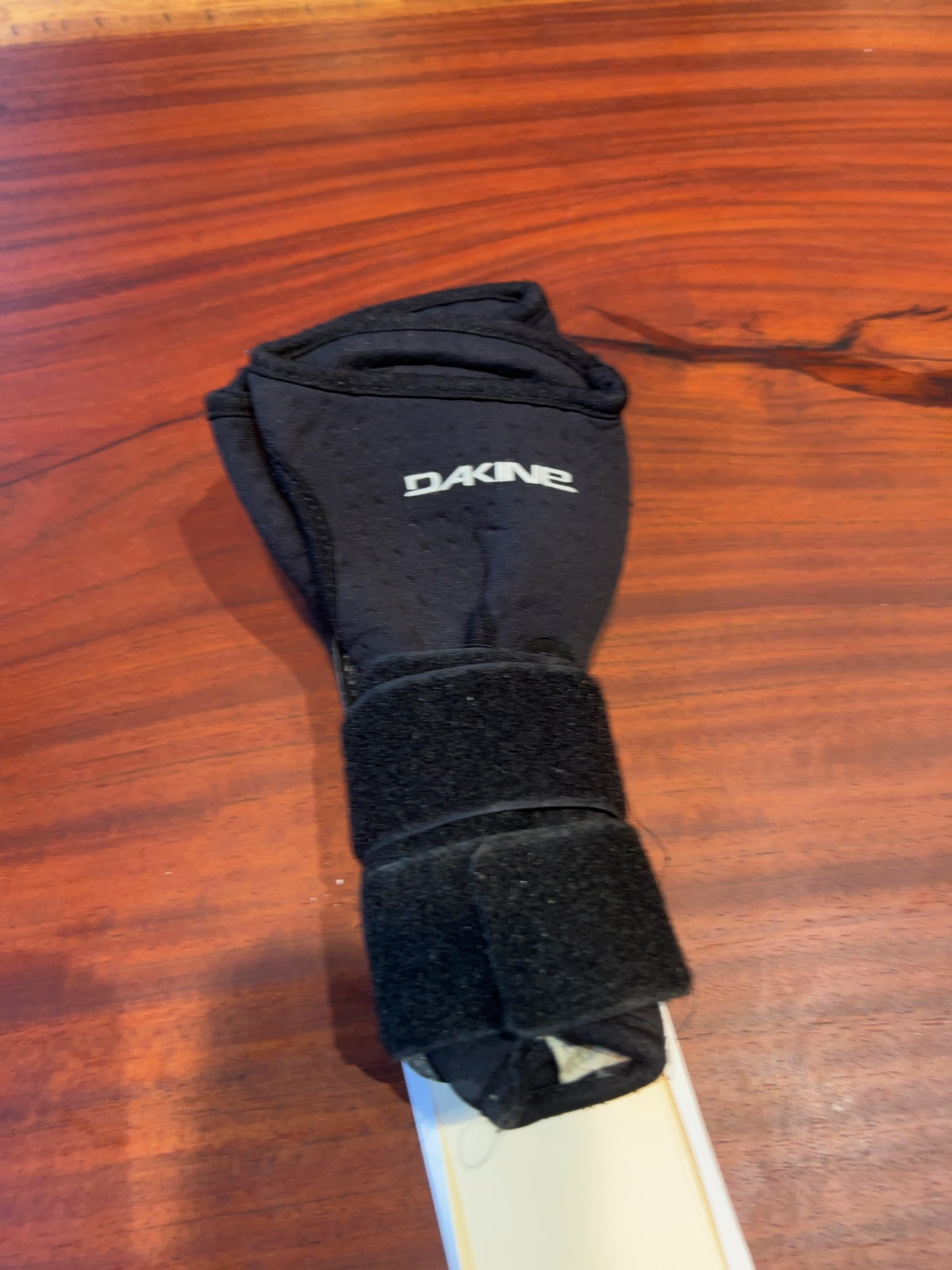 Dakine Wrist Guard Good