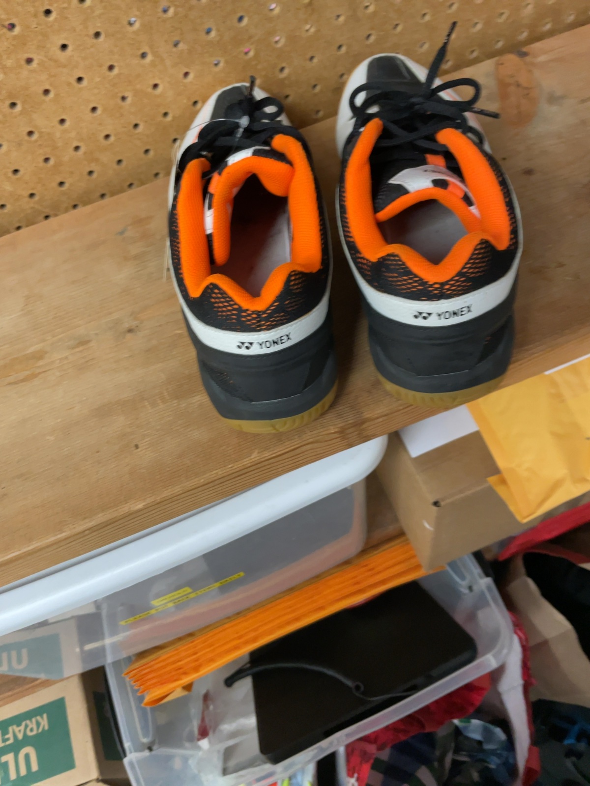 Yonex Power Cushion Size 9.5 US Court Shoes