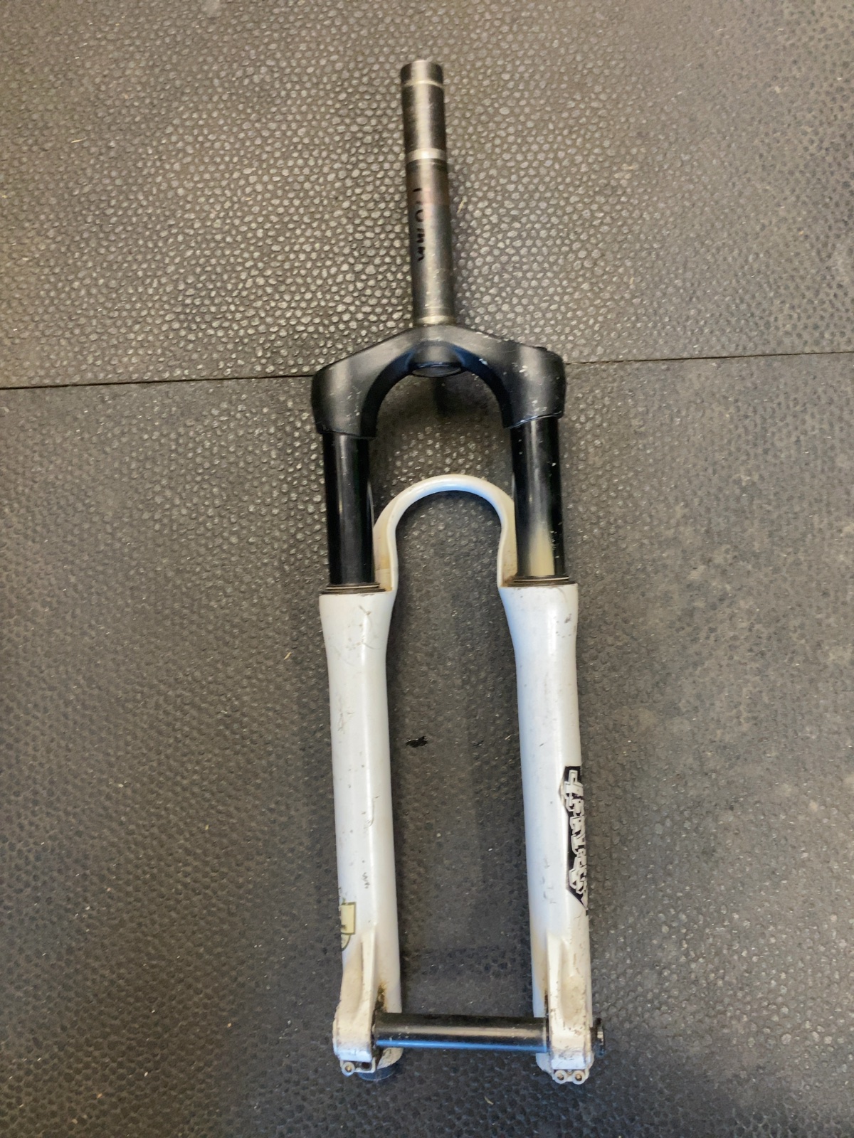 Manitou dirt jump Mountain Bike Fork White/Black Used