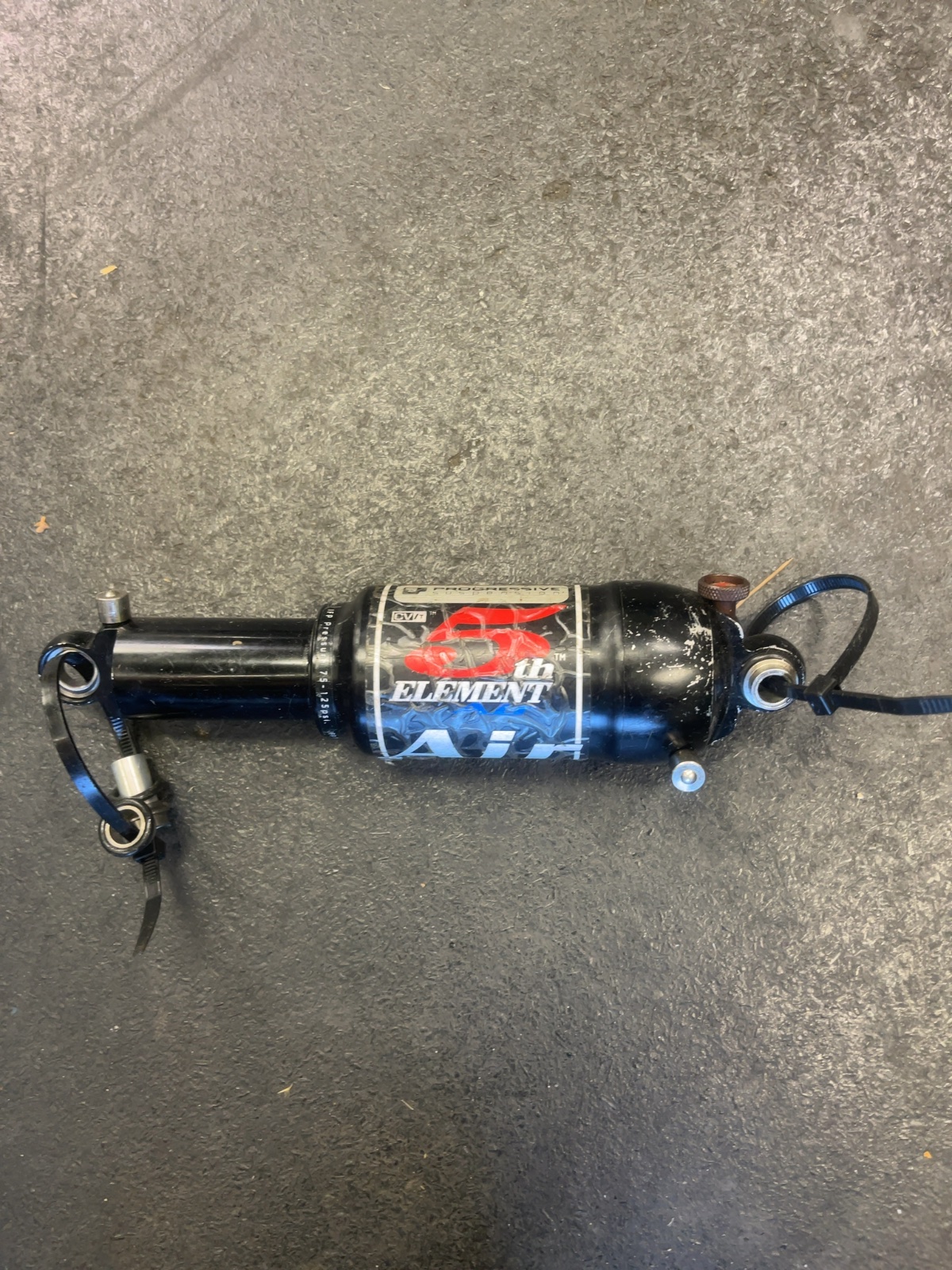 Progressive Suspension 5th Element Air Rear Shock Fair