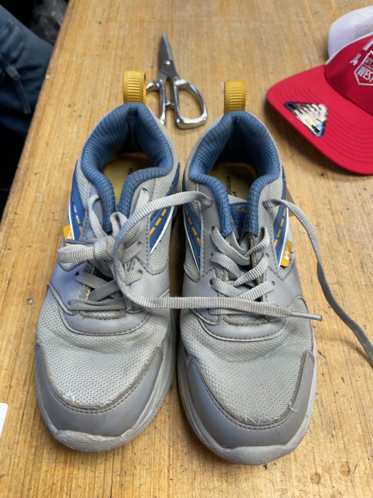 Campus Size 4 Grey/Blue/Yellow Shoes - image 1