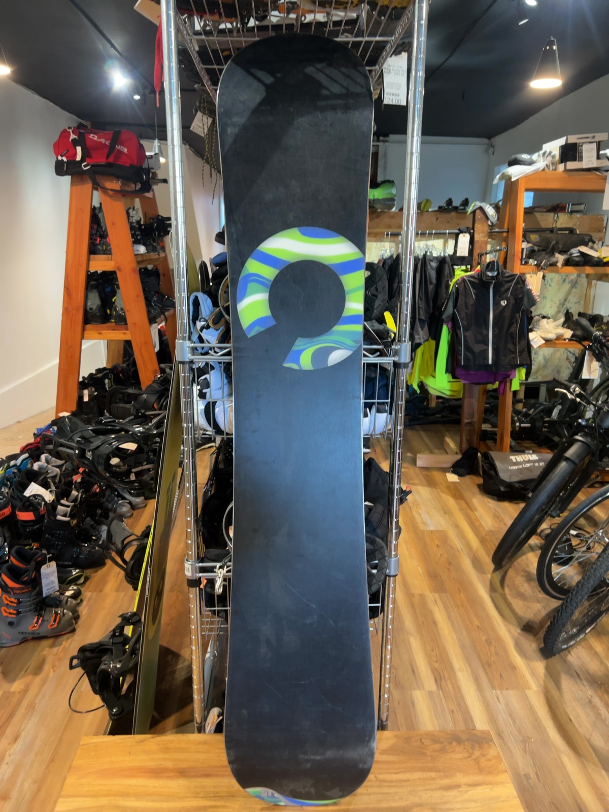 Burton Custom Snowboard with Burton Mission Bindings Good 151 cm