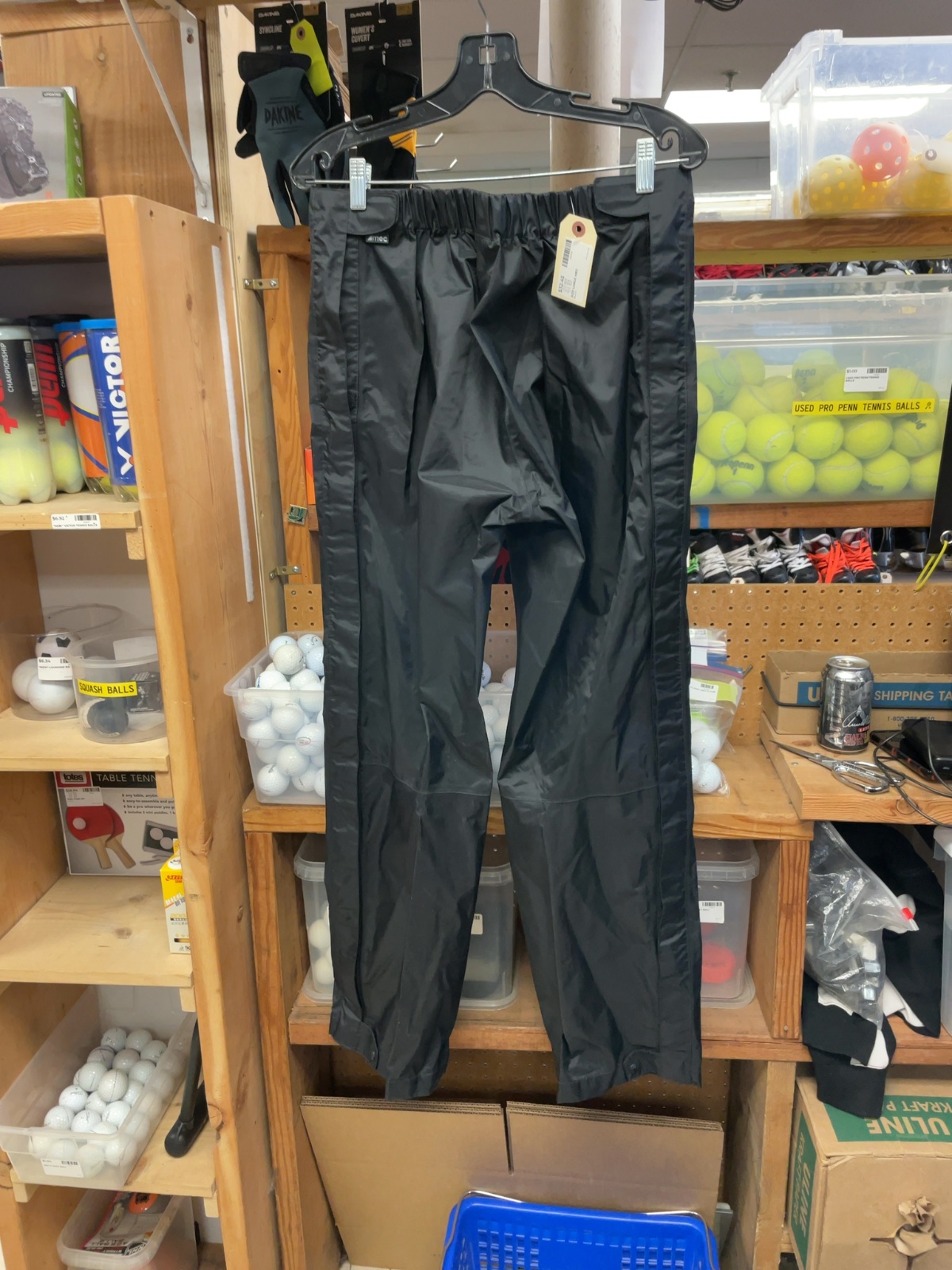 MEC Size L/G Rain Pants
