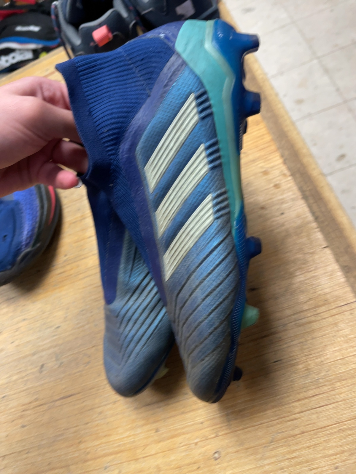 Adidas Predator Size 5 Laceless Soccer Cleats