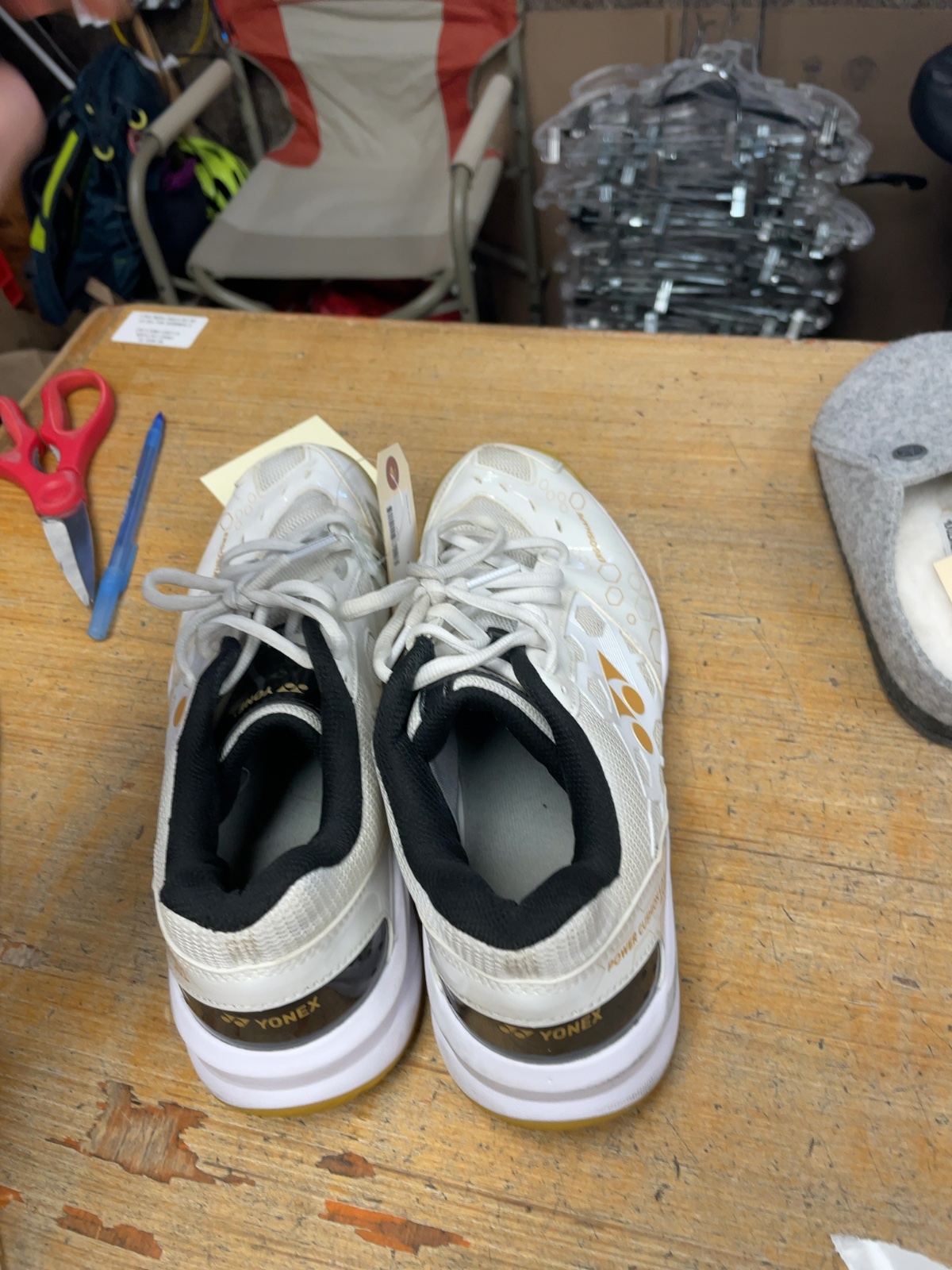 Yonex Power Cushion 101 Size 9 Court Shoes