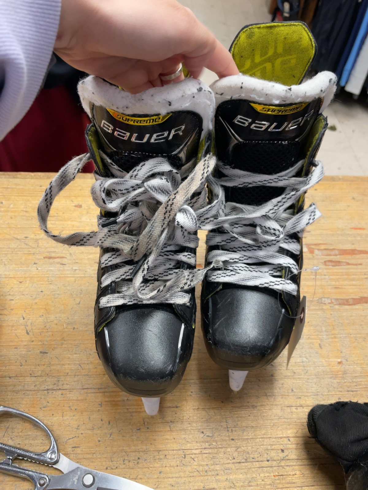 Bauer Supreme 3S Size 2.5 Ice Hockey Skates