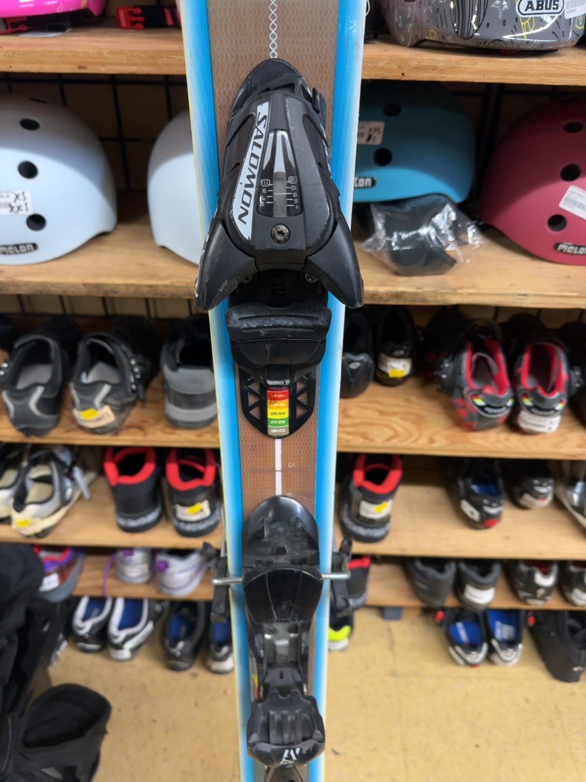 Salomon Downhill Skis with Bindings 186 cm