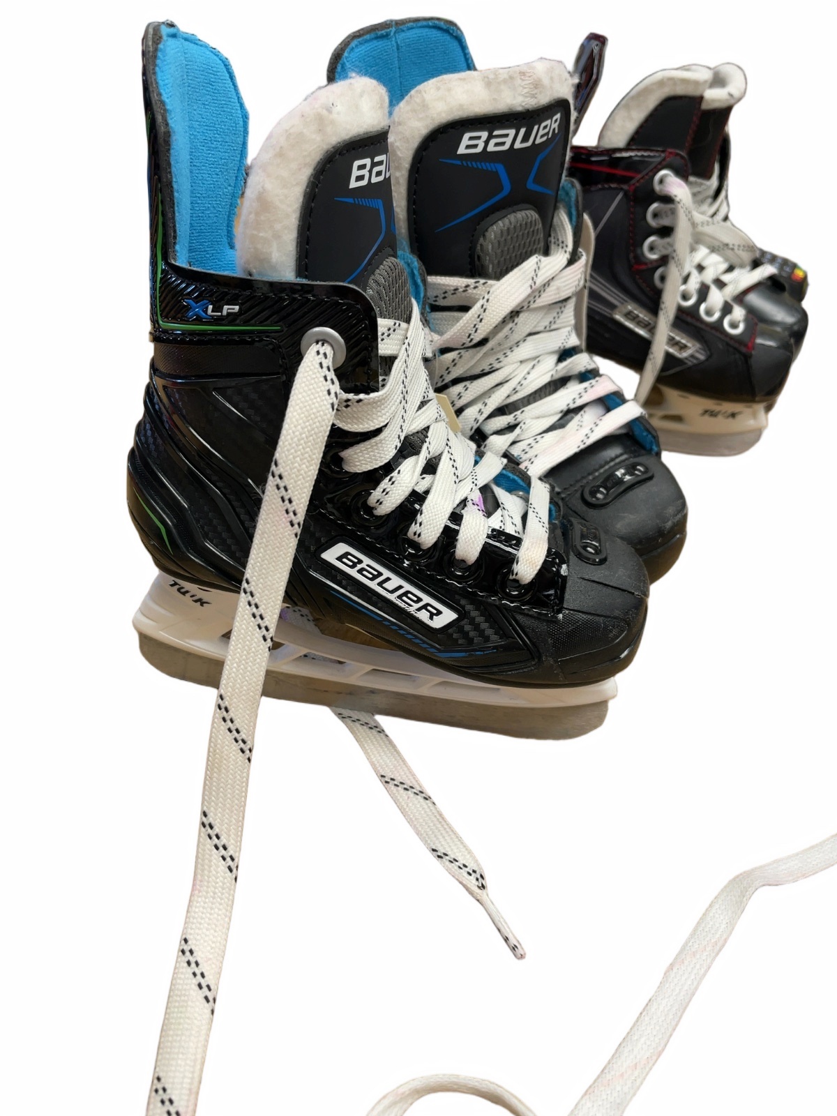Bauer X-LP Size 8C Hockey Skates - image 1