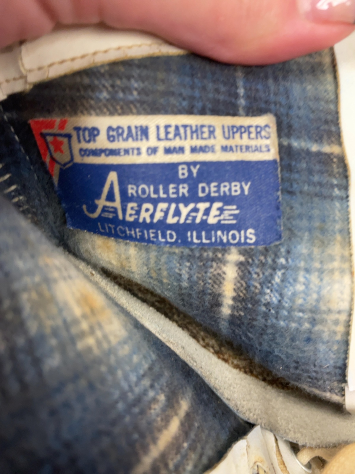 Aerflyte by Roller Derby Figure Skates Size 7