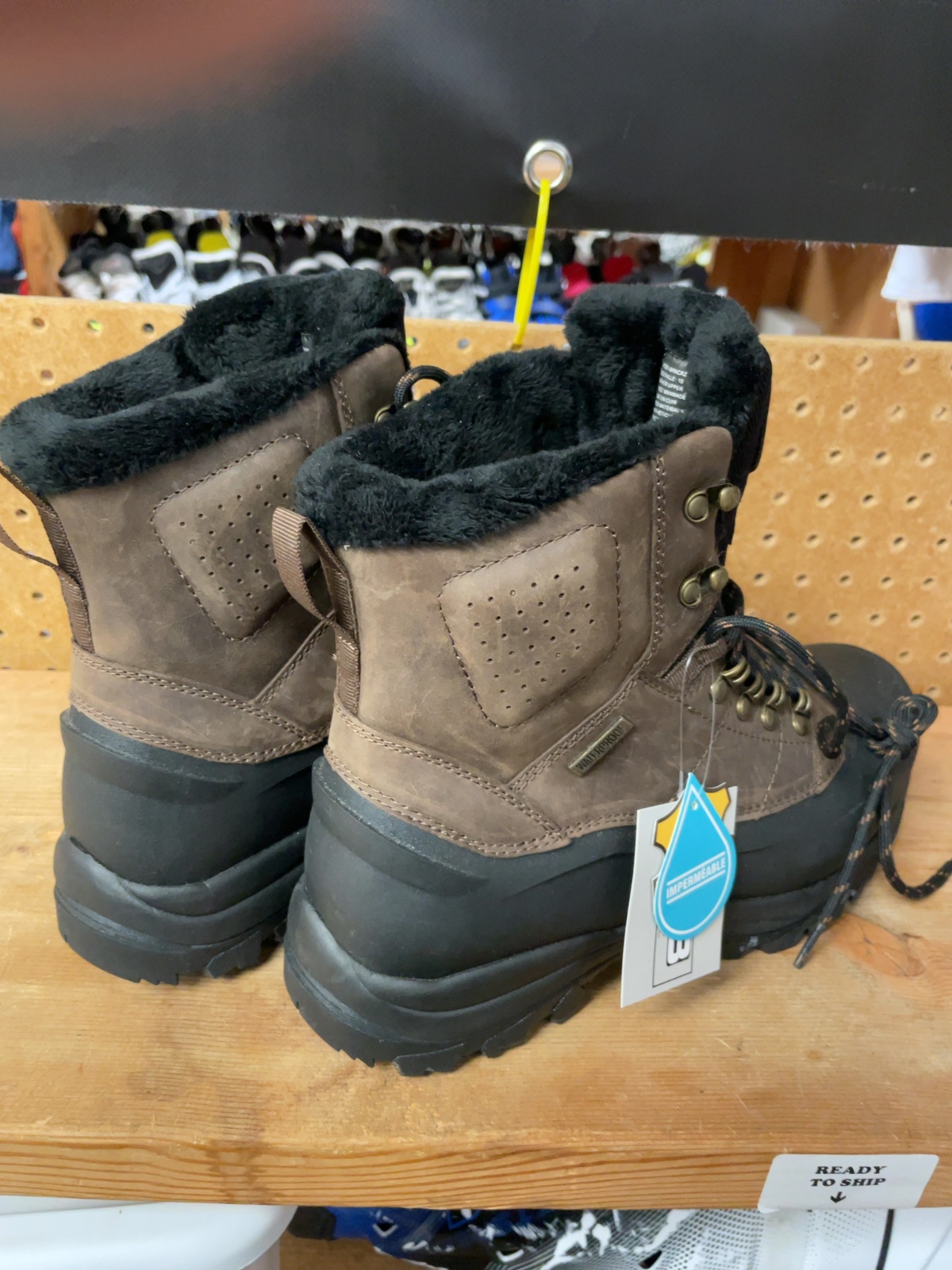 B&B by SoftMoc Waterproof Winter Hiking Boots Size 10