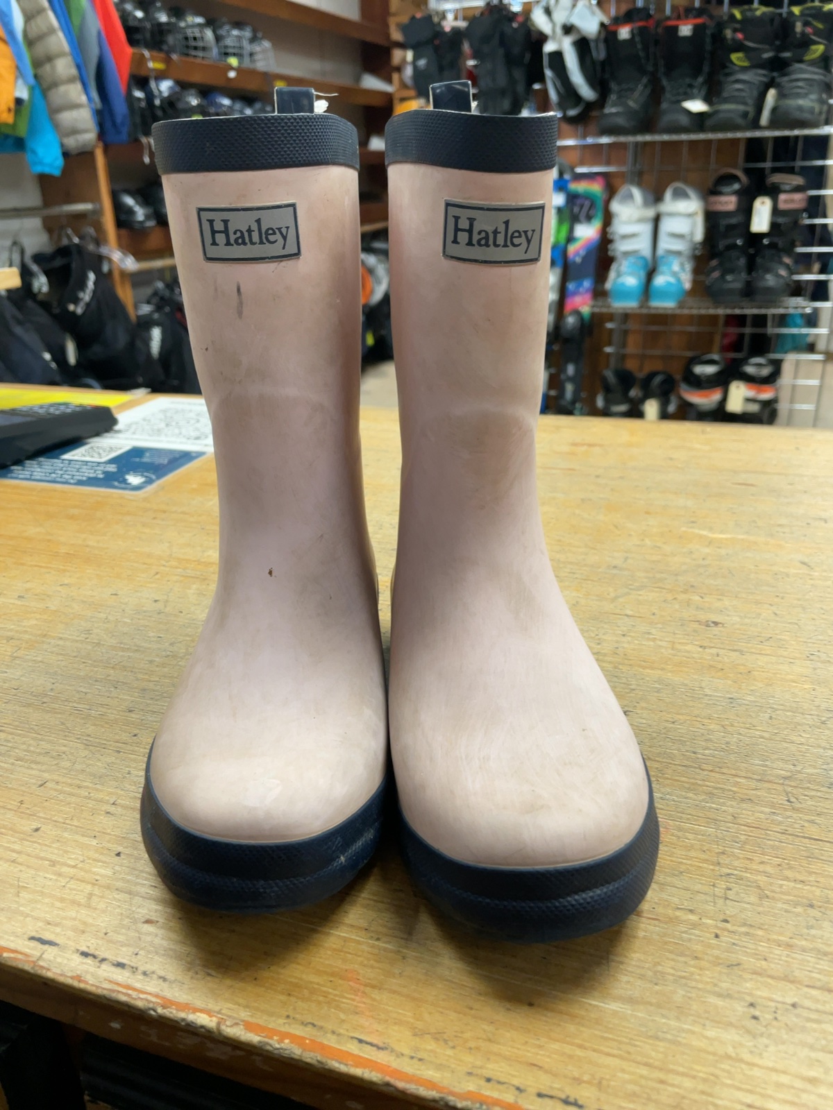 Hatley Rain Boots Size 2 Pink