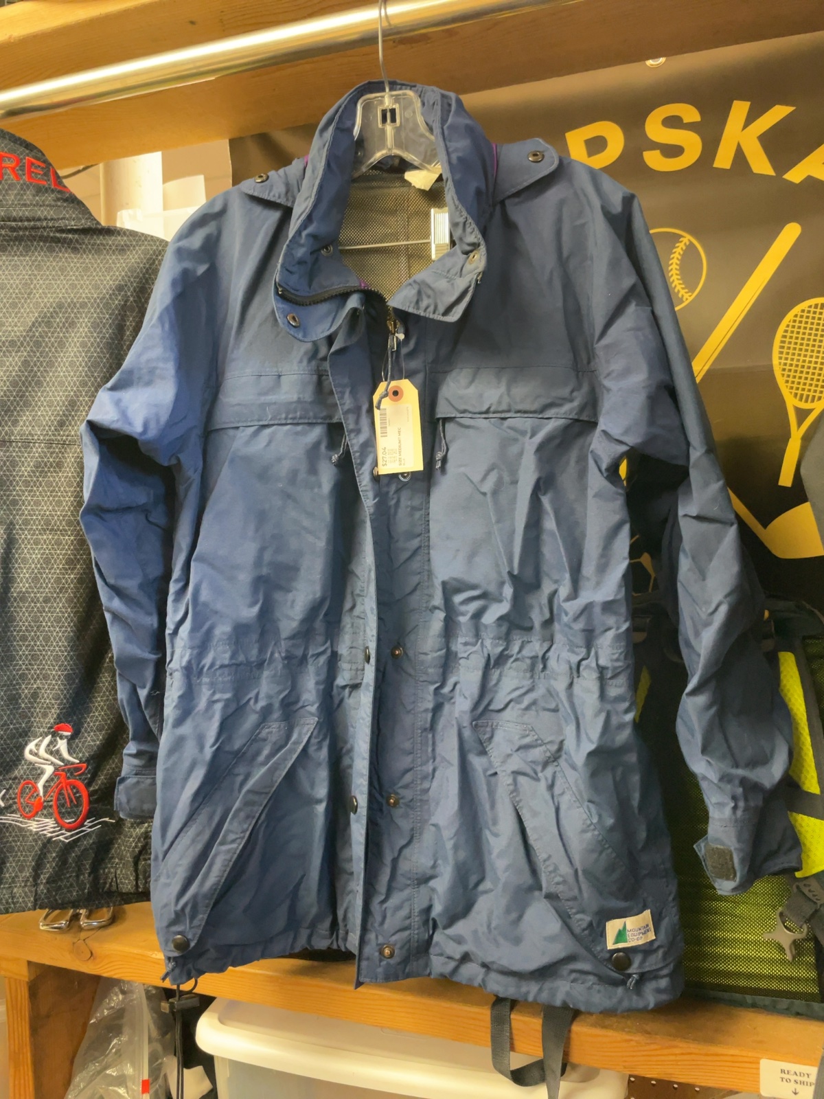 Mountain Equipment Co-op Hooded Rain Jacket Size Medium