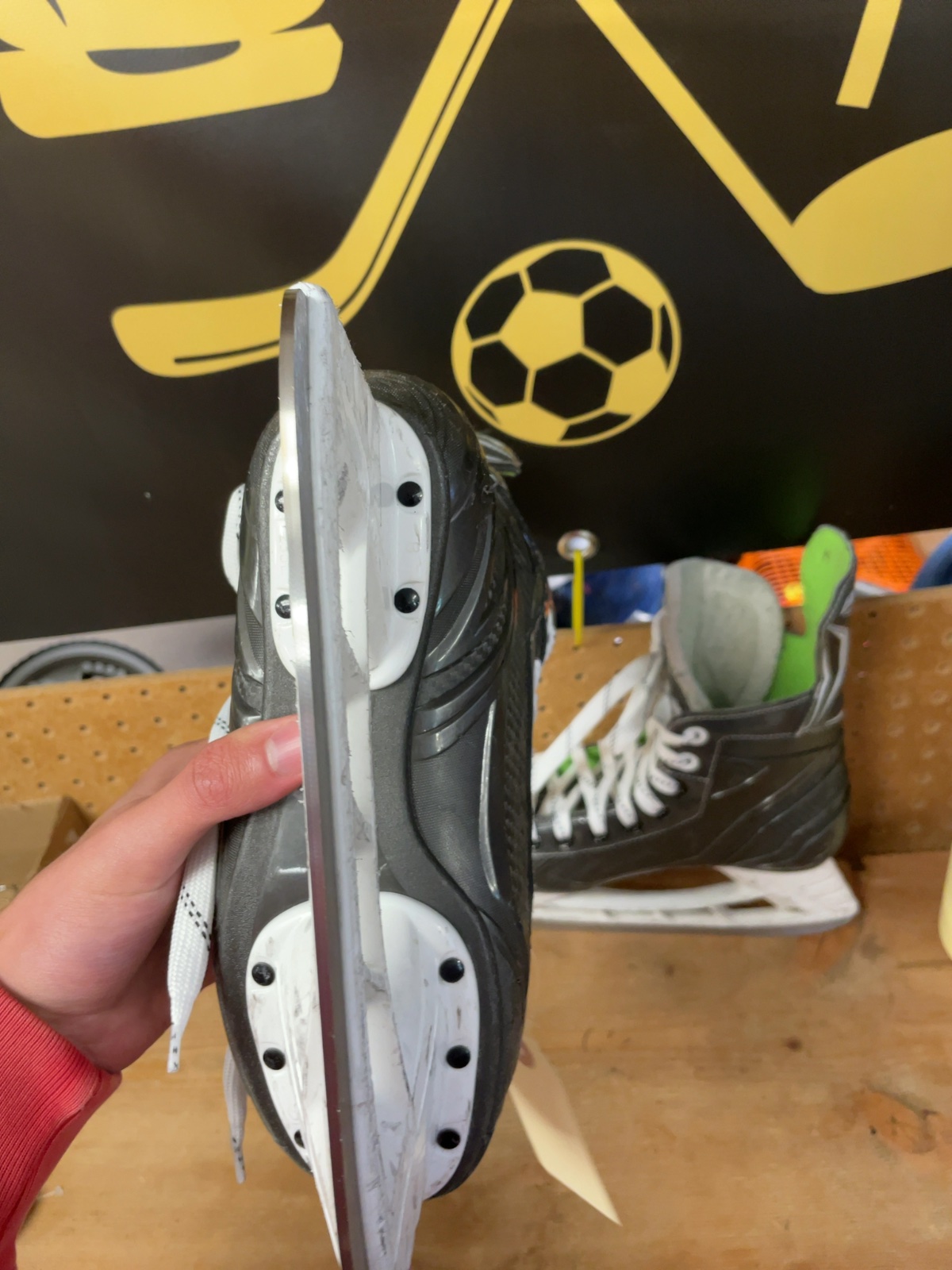 Bauer XLS Size 3.5 Hockey Skates