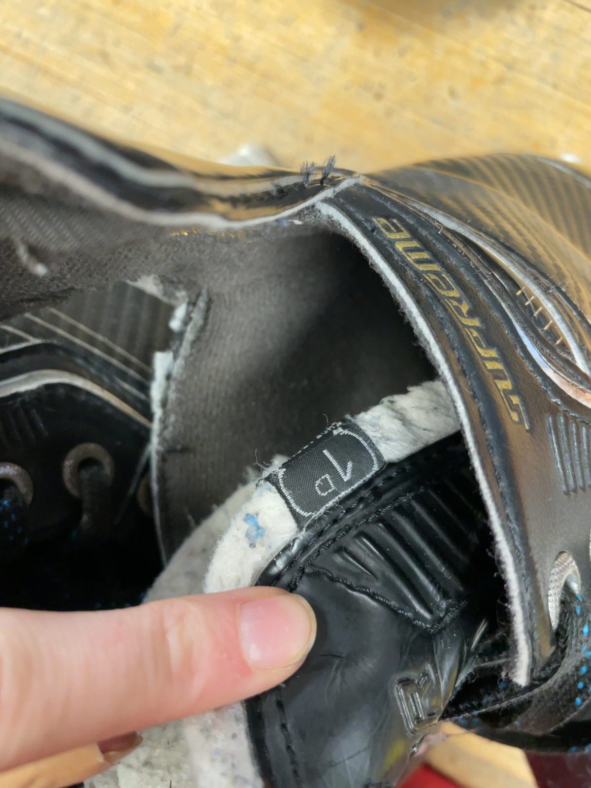 Bauer Supreme Elite Size 1 D Ice Hockey Skates