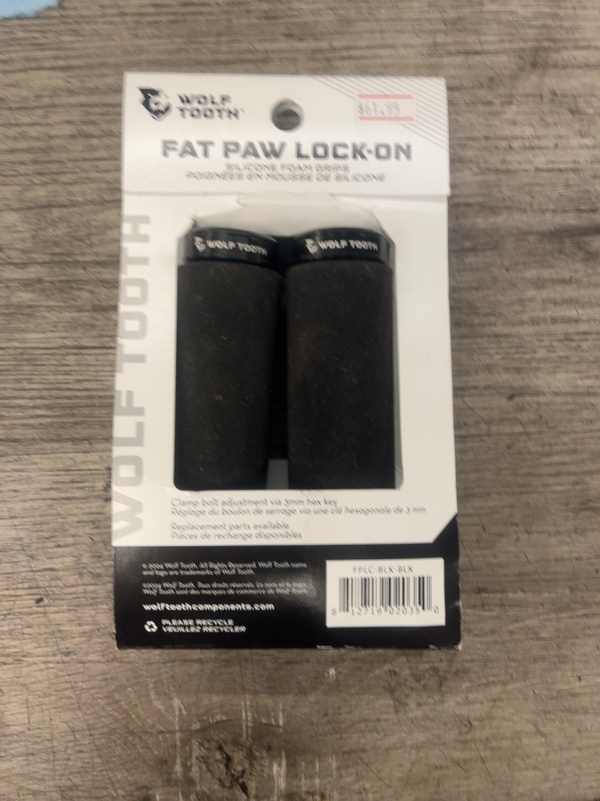 Wolf Tooth Fat Paw Lock-On Silicone Foam Grips 37mm Black New