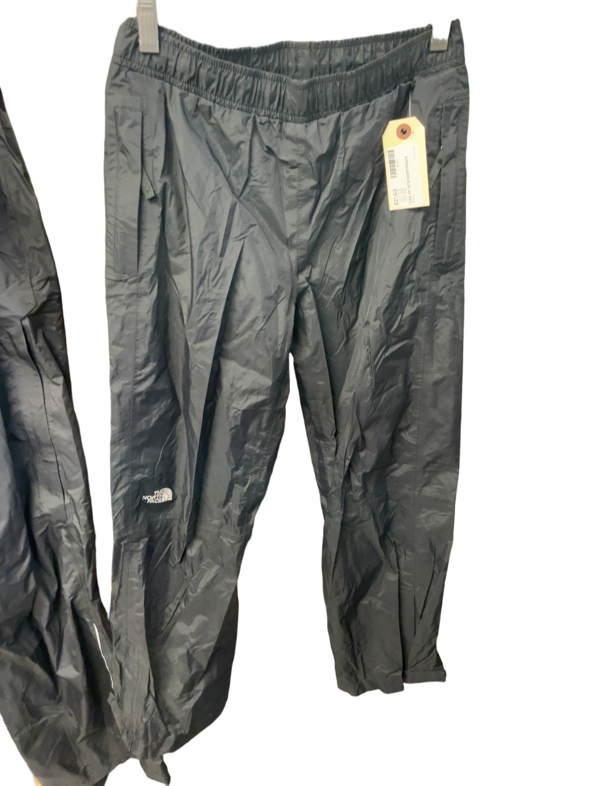 The North Face DryVent Rain Pants Youth M (10/12)
