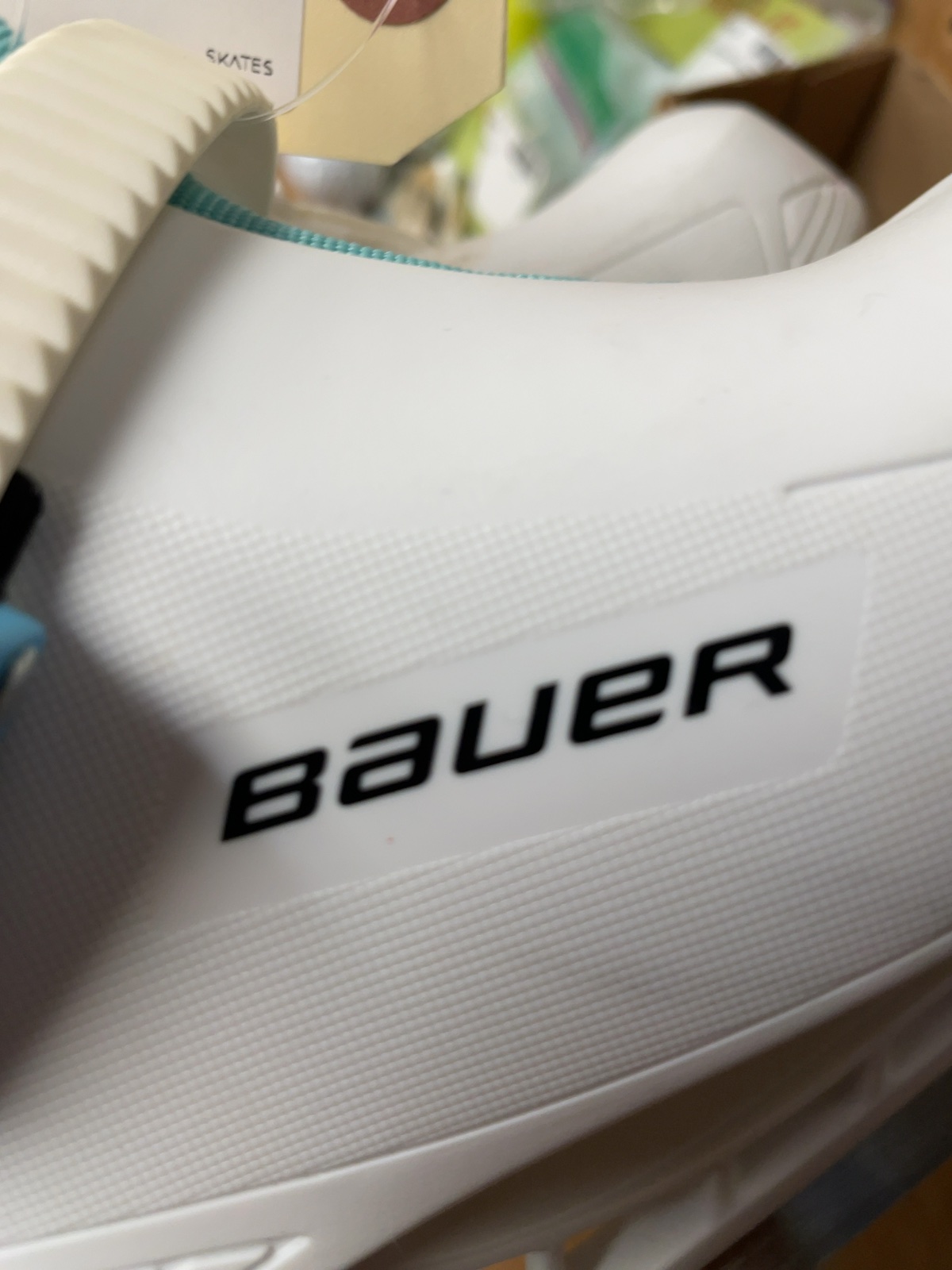 Bauer Size 8/9C Recreational Ice Skates White/Pink