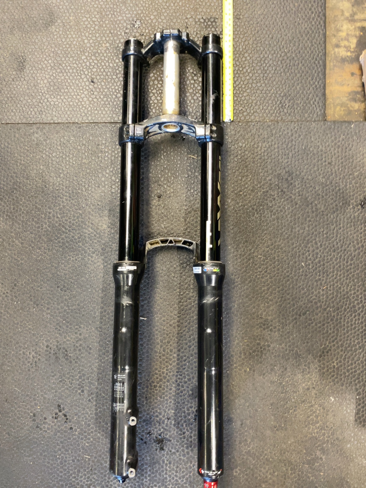 RockShox BoXXer World Cup 27.5" Suspension Fork Used