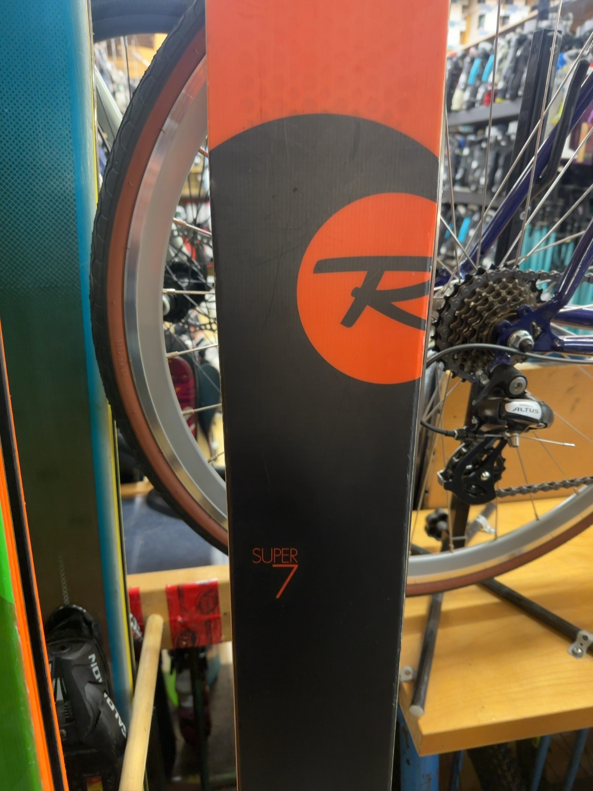 Rossignol Super 7 Downhill Skis with Look Bindings - 180 cm