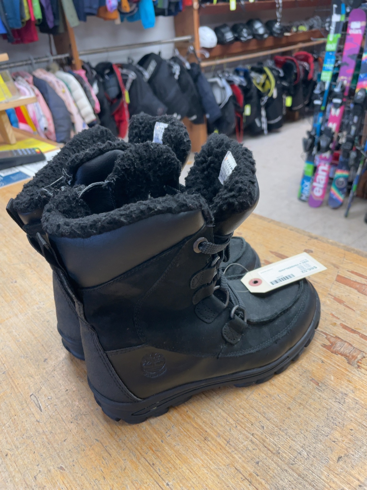 Timberland A137G Size 4 US Winter Boots