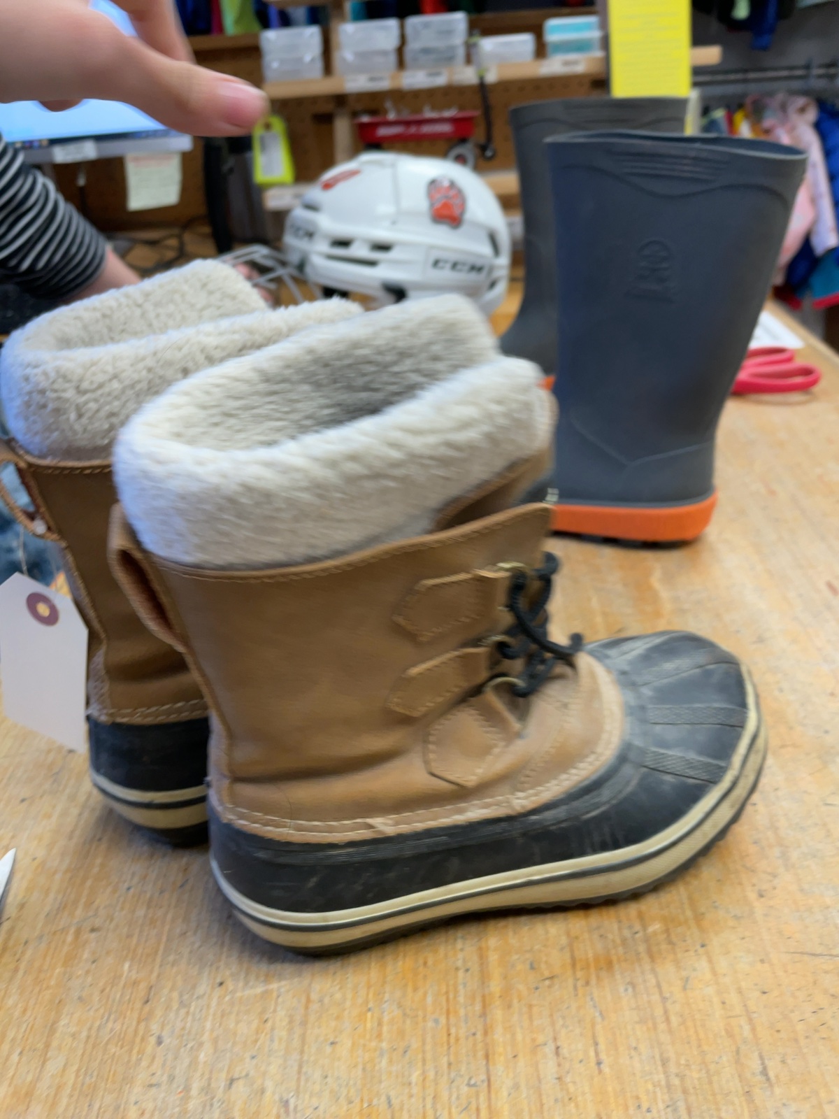 Outbound Size 2 Winter Boots