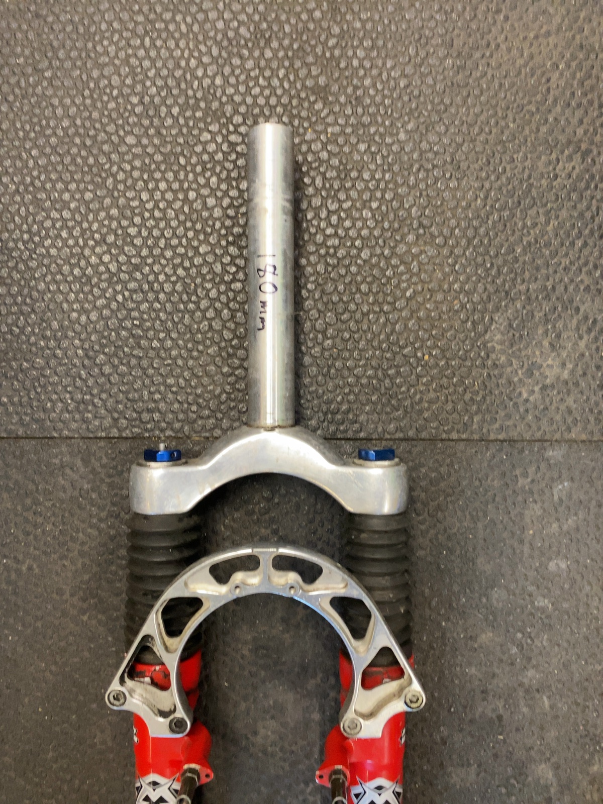 Marzocchi Bomber Atom Bomb Suspension Fork 180mm Steerer