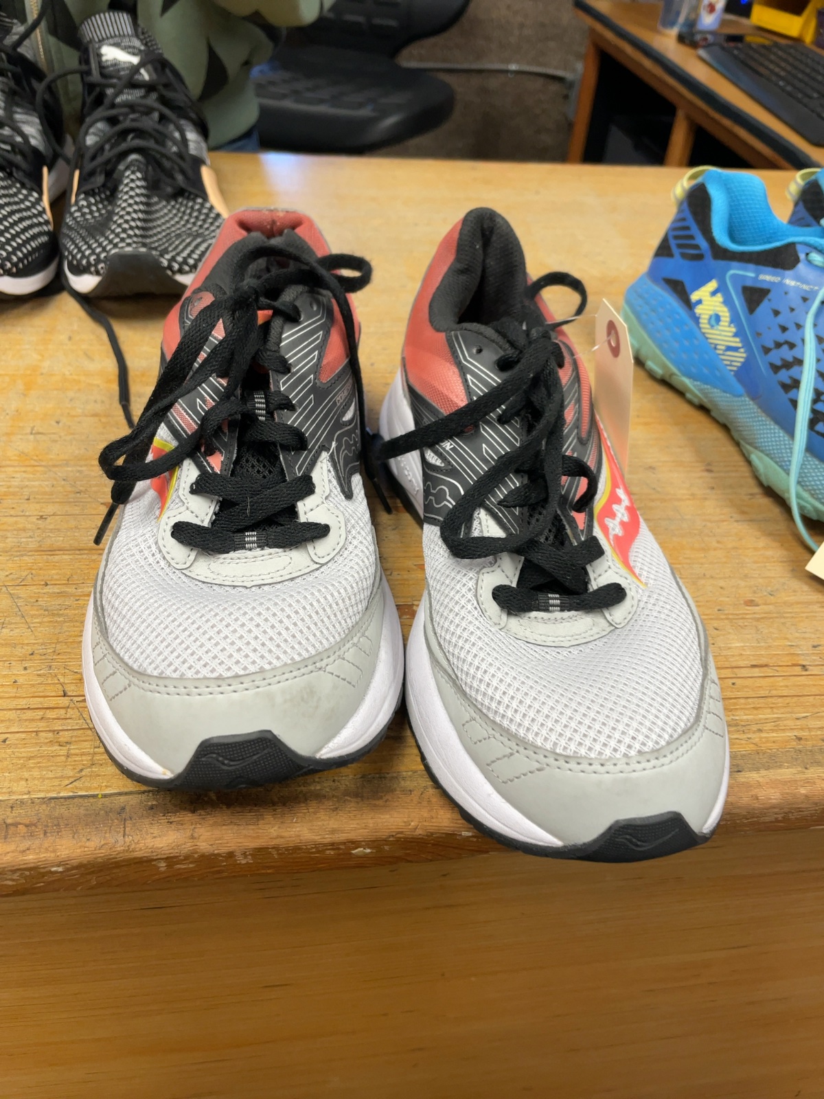 Saucony Cohesion Size 10.5 Running Shoes