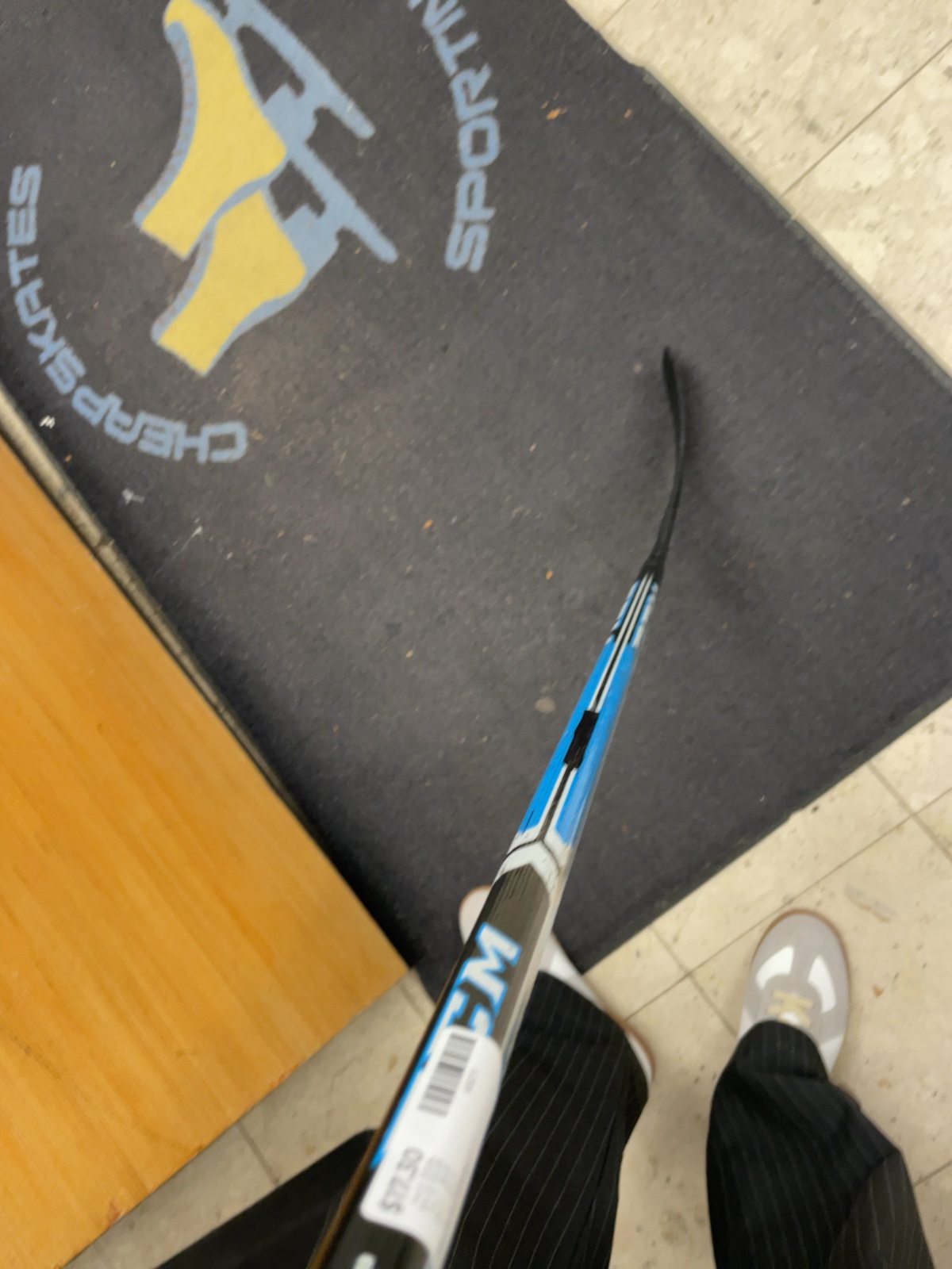 CCM MVP Junior 50 Flex Right Hand Ice Hockey Stick