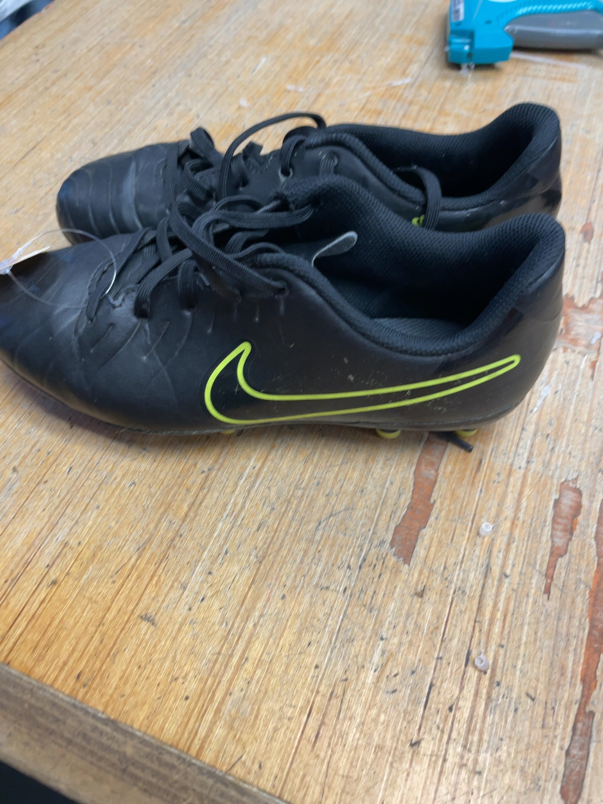 Nike Size 5Y Youth Soccer Cleats