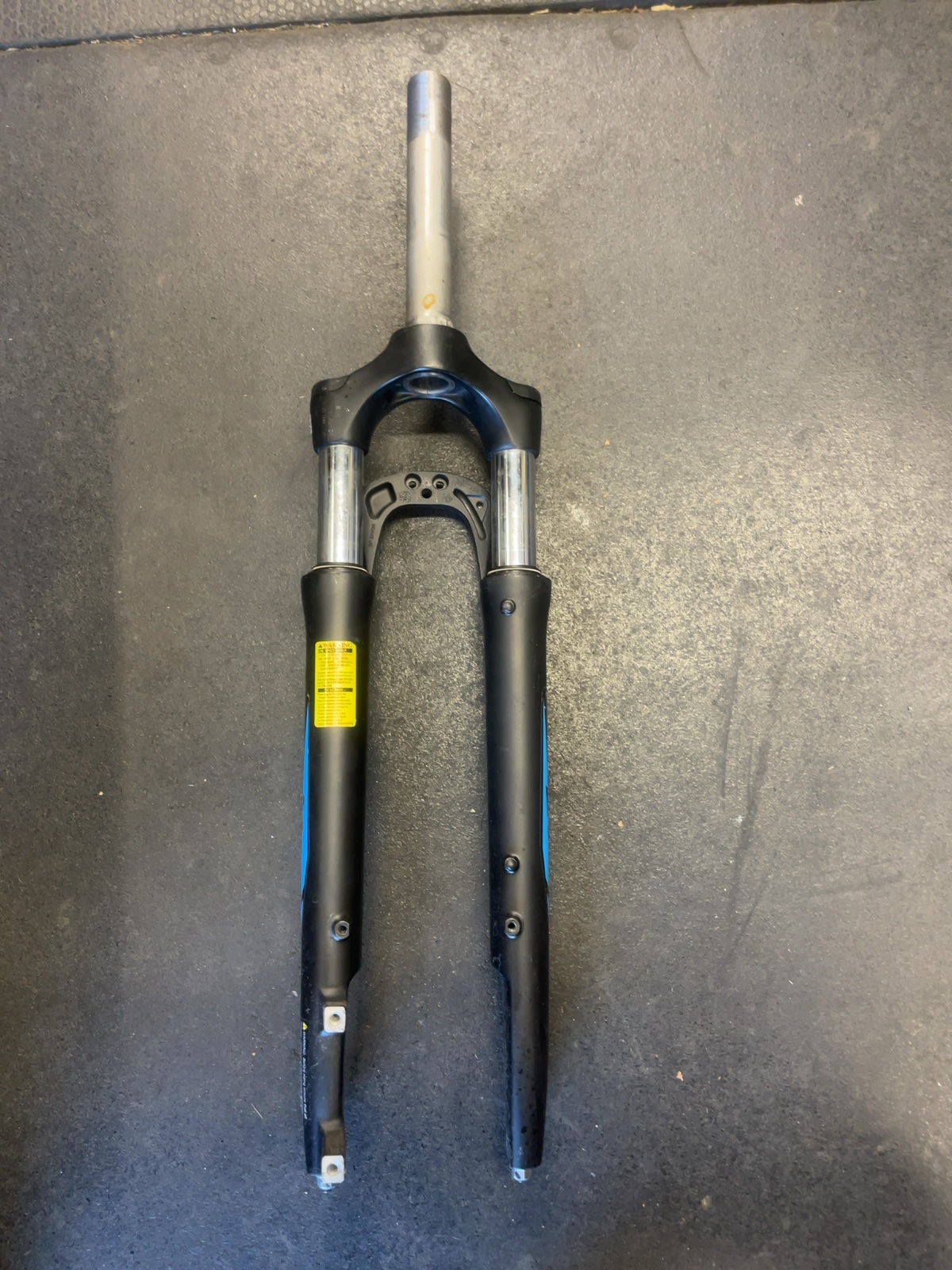 SR Suntour Suspension Fork 170mm Steerer QR Good