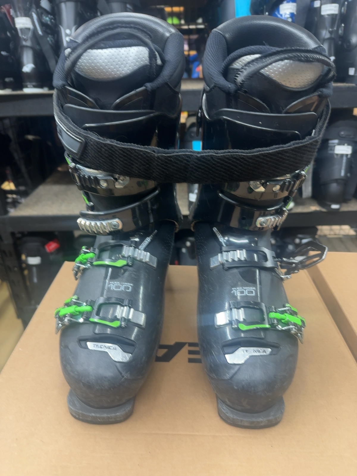 Tecnica Mach1 RT HV 100 Alpine Ski Boots - Size 28.5 (US 10.5)