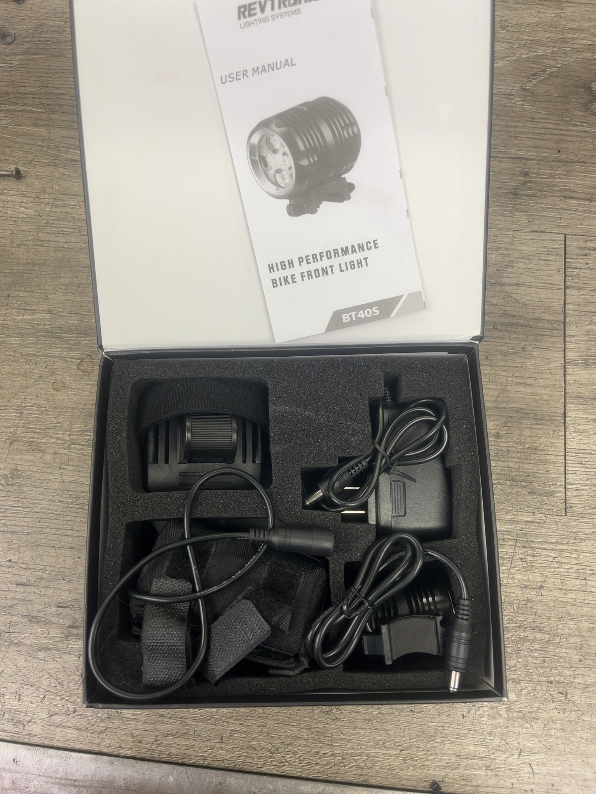 Revtronic BT40S High Performance Bike Front Light 1600 Lumens Like New