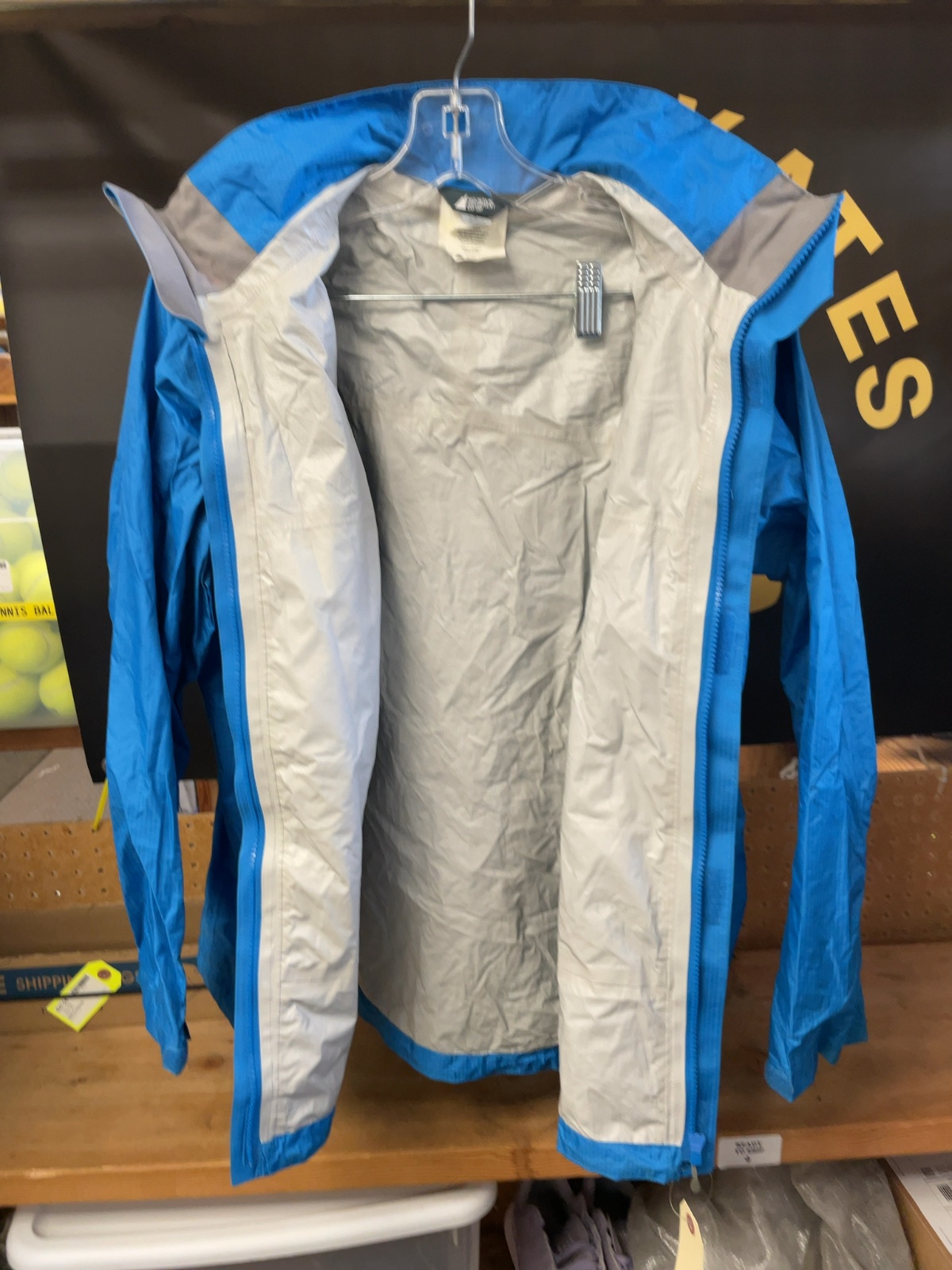 MEC Rain Jacket Size Youth 16 Blue