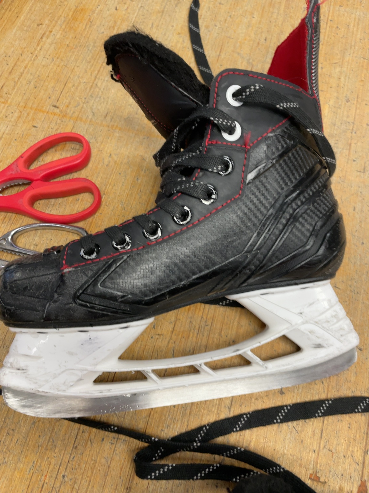 Bauer NS Size 3.5 Hockey Skates