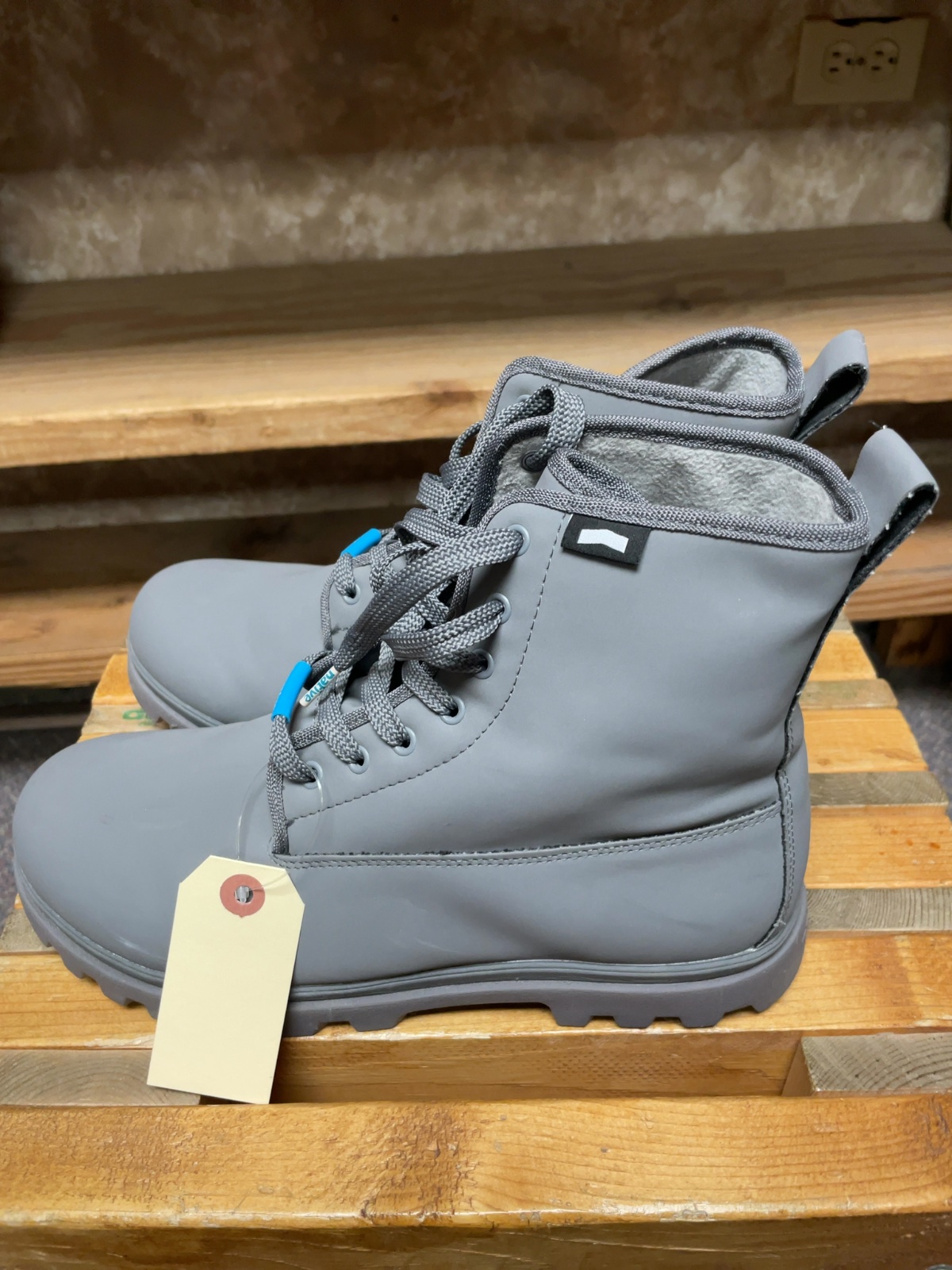 Native Shoes Fitzsimmons Citylite Boots Size 9 US Grey