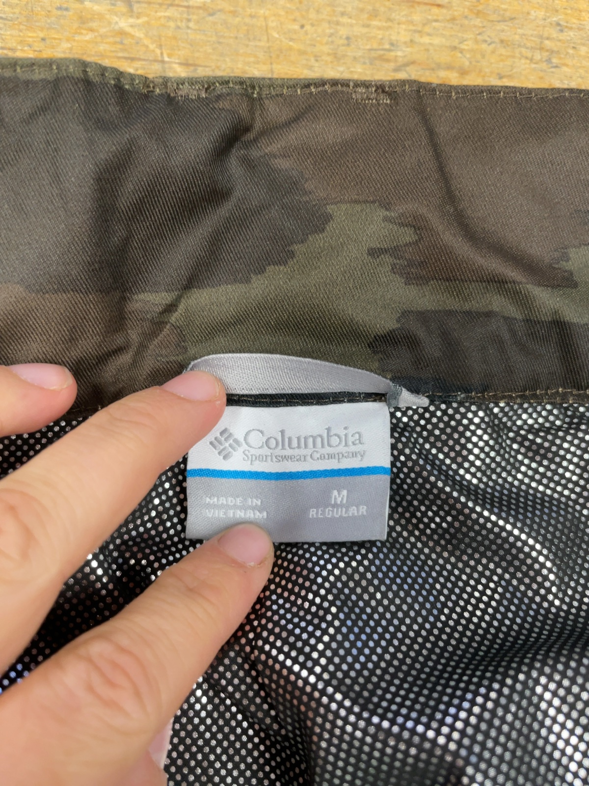 Columbia Omni-Heat Camo Ski Snowboard Pants Size M Regular