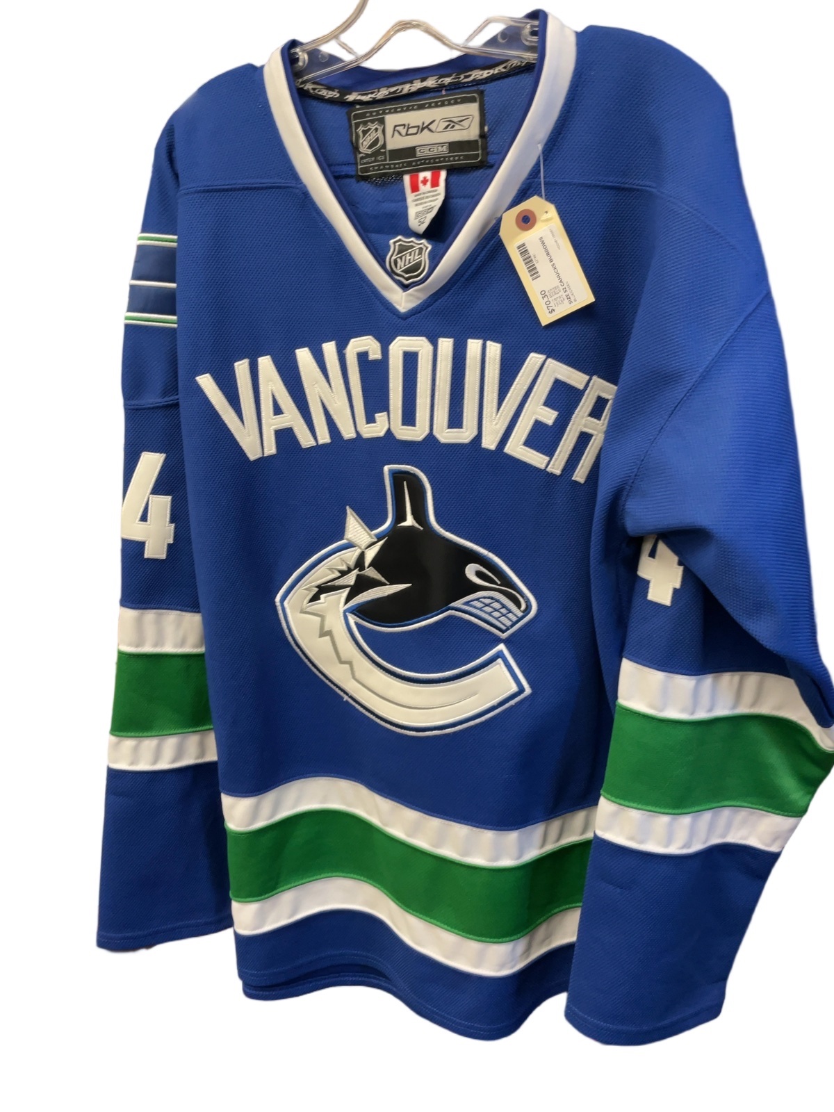 Reebok Vancouver Canucks Alexandre Burrows #14 Authentic Jersey Size 52 - image 1