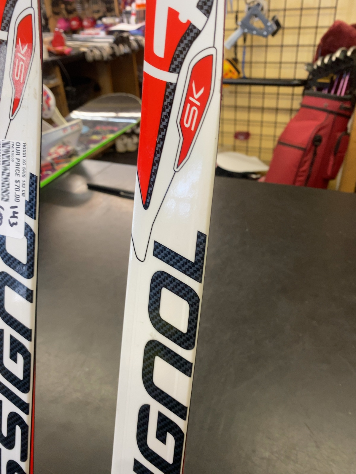 Rossignol Delta SK Skating Series Junior Cross-Country Skate Skis 143 cm with Fischer JR Bindings