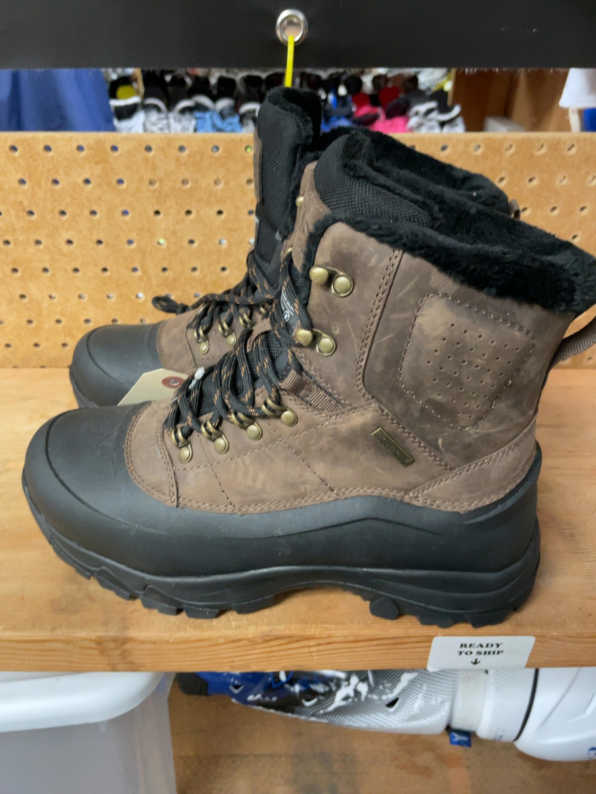 B&B by SoftMoc Waterproof Winter Hiking Boots Size 10