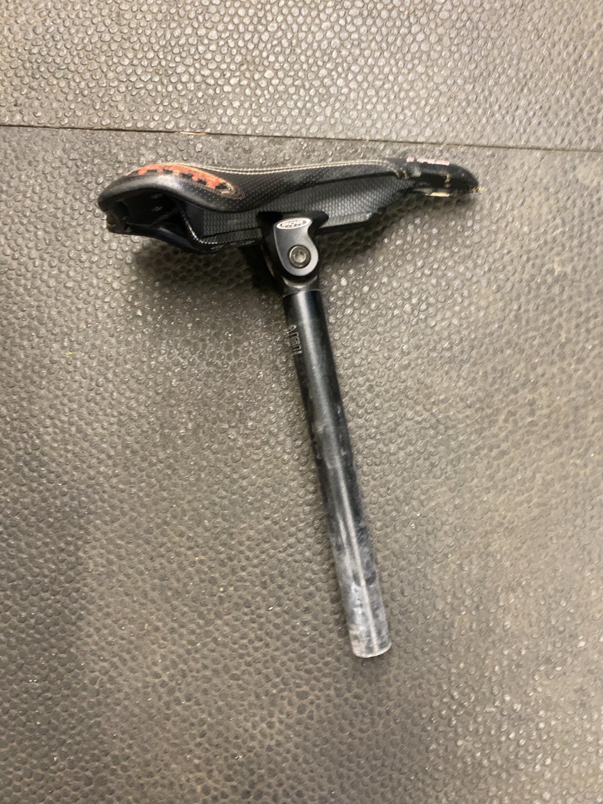 SDG I-Beam Seatpost and Saddle Combo Black Fair 27.2mm