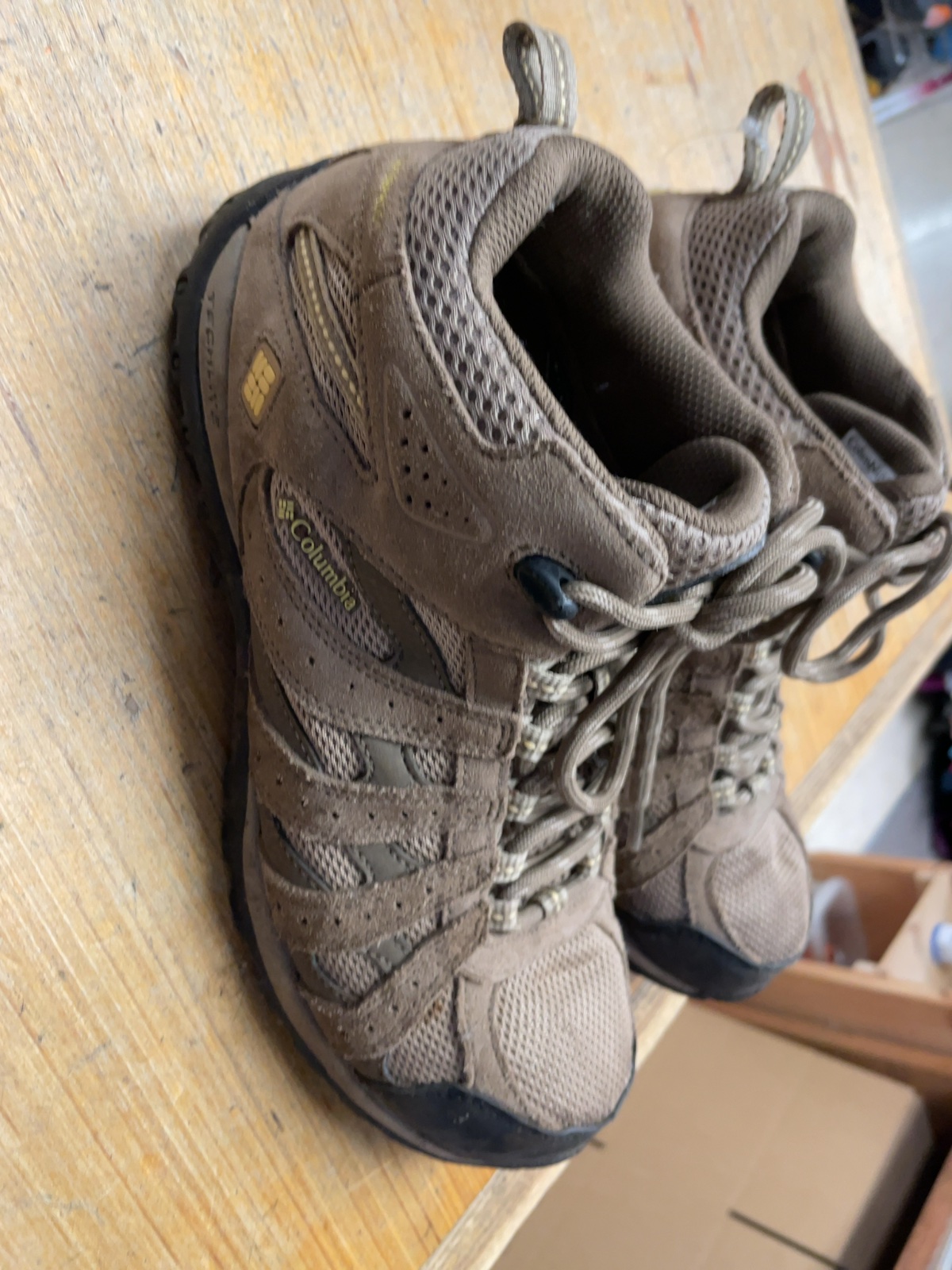 Columbia Hiking Boots Size 9 Women's Brown - image 1