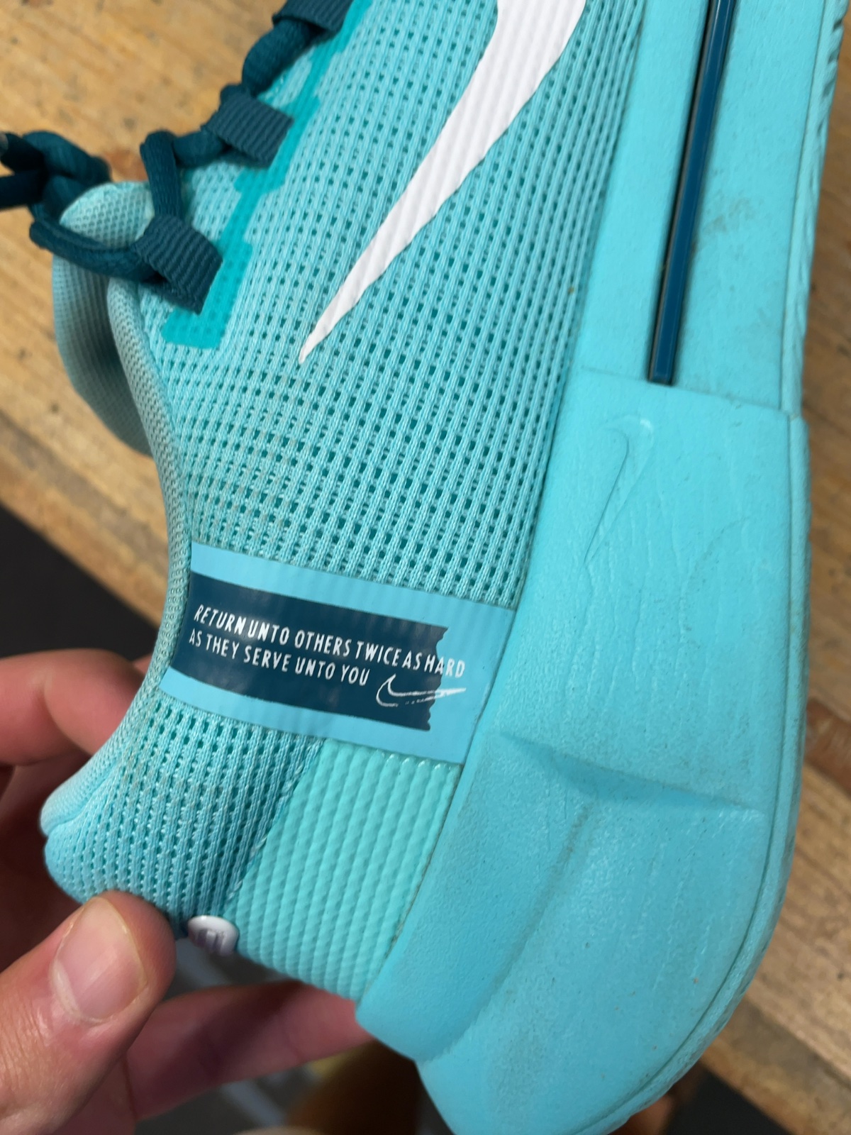 Nike Court Air Zoom GP Challenge Pro Size 9 US Teal Court Shoes